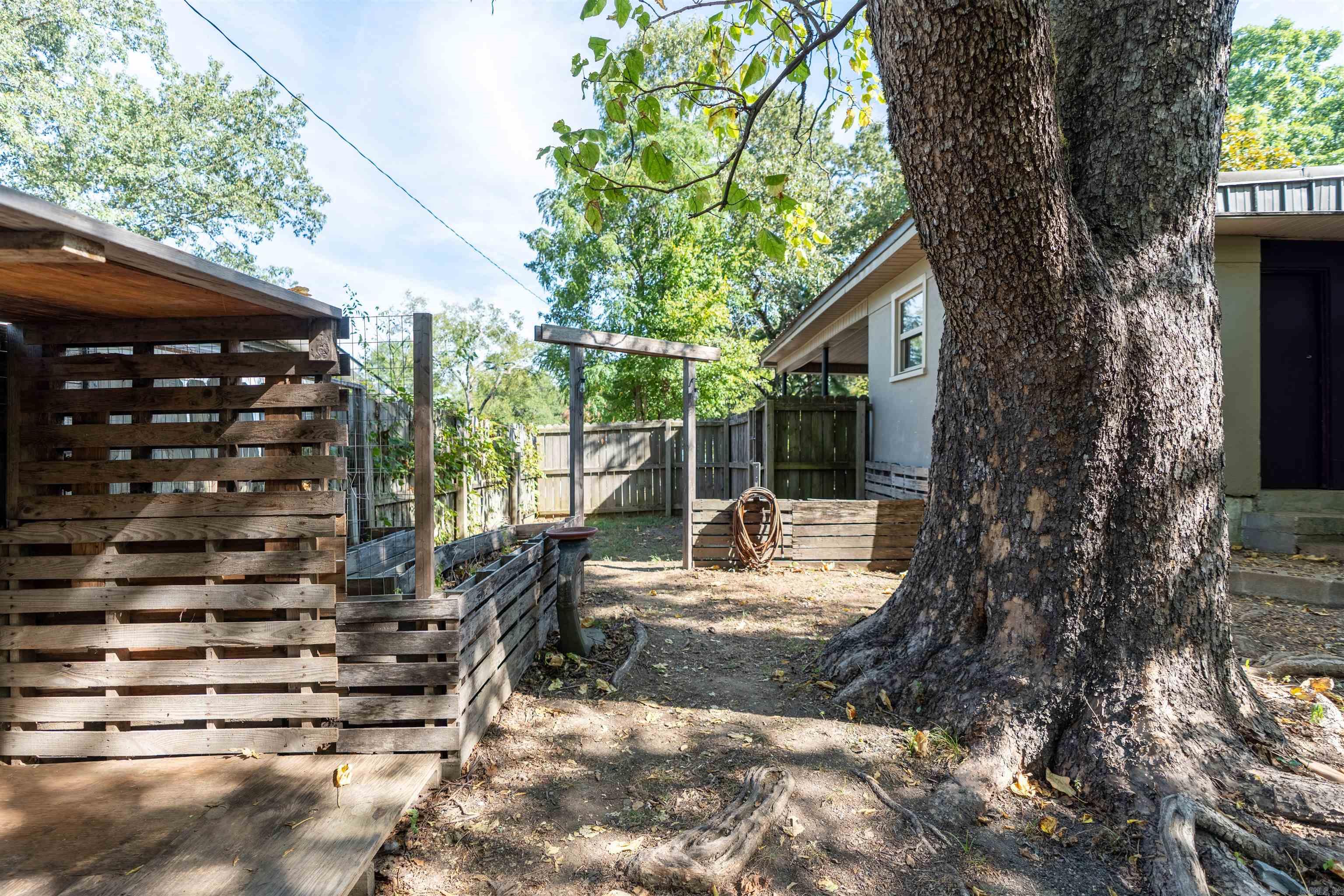 601 Audubon Street Property Photo 21