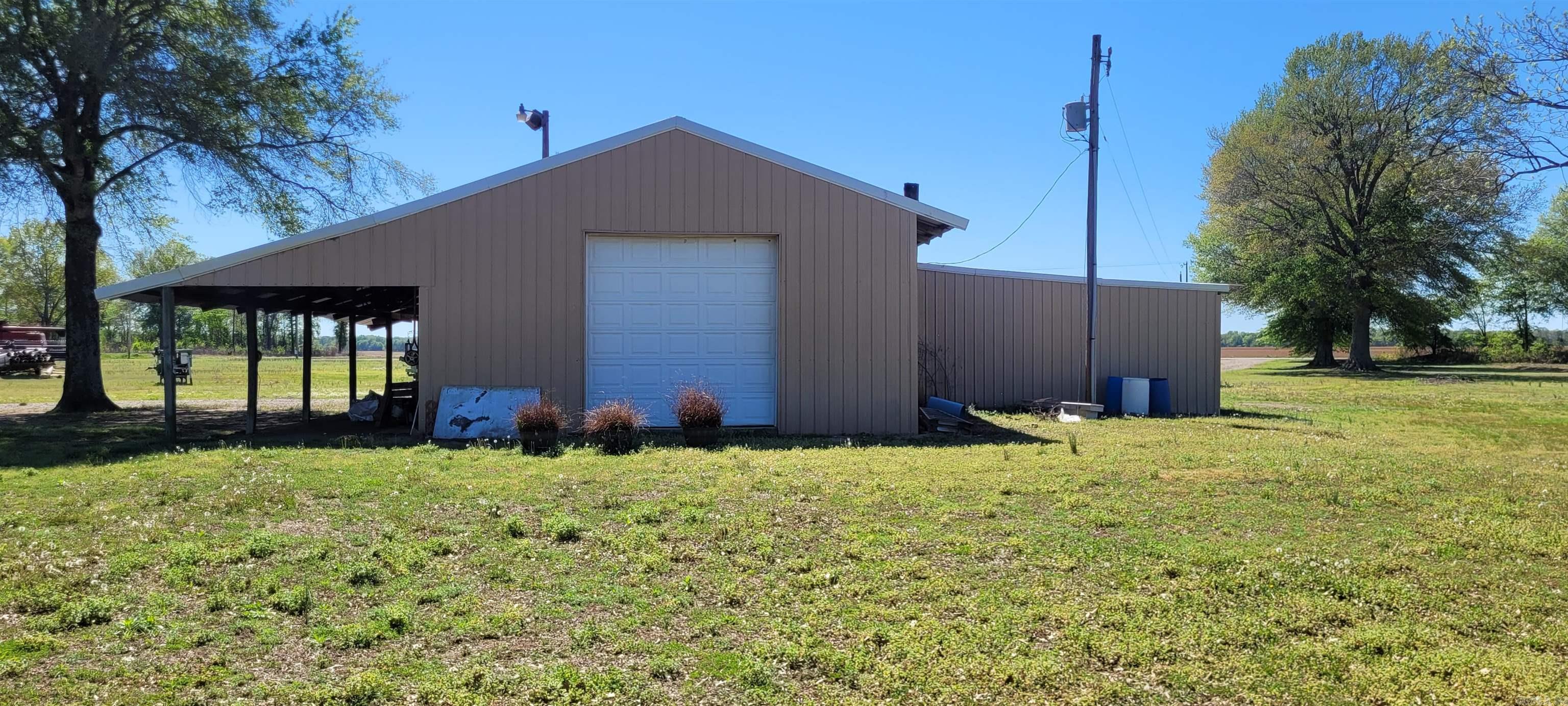 5299 Highway 33 Property Photo 11