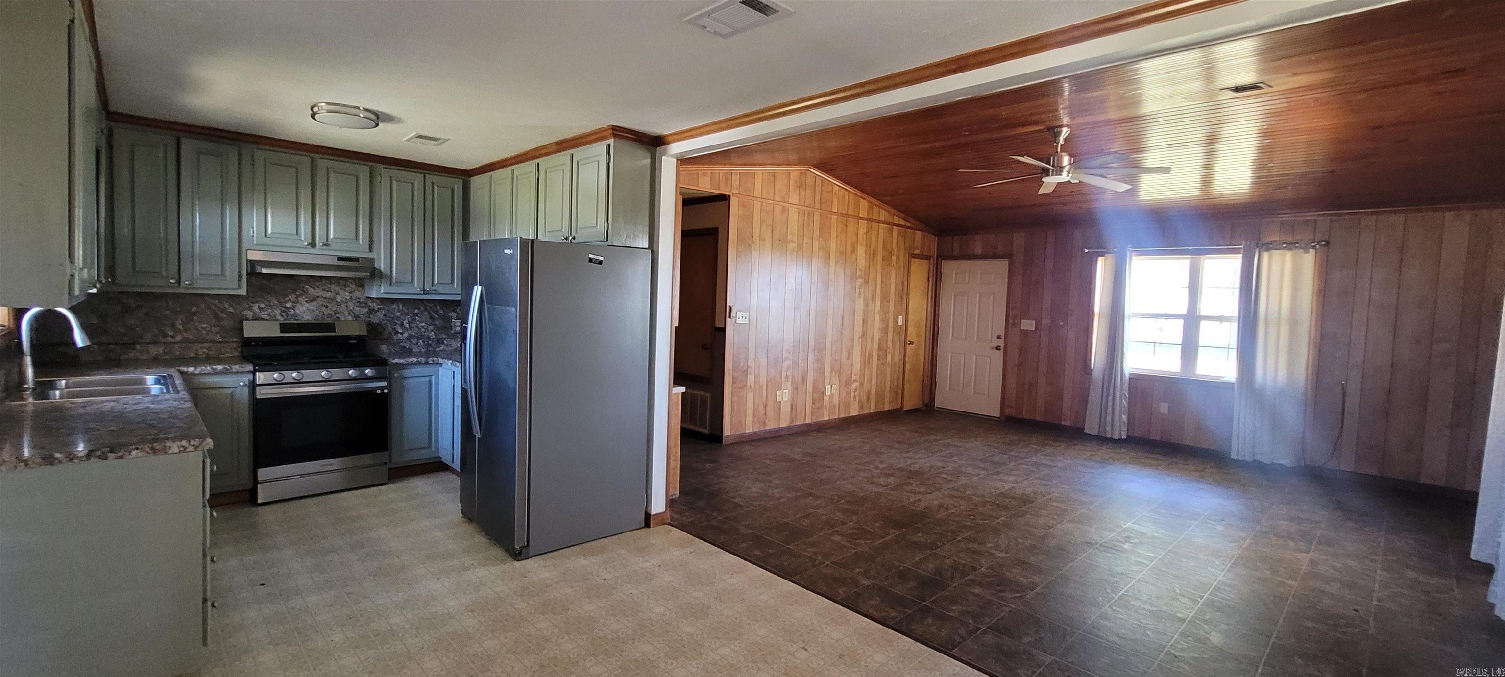 5299 Highway 33 Property Photo 16