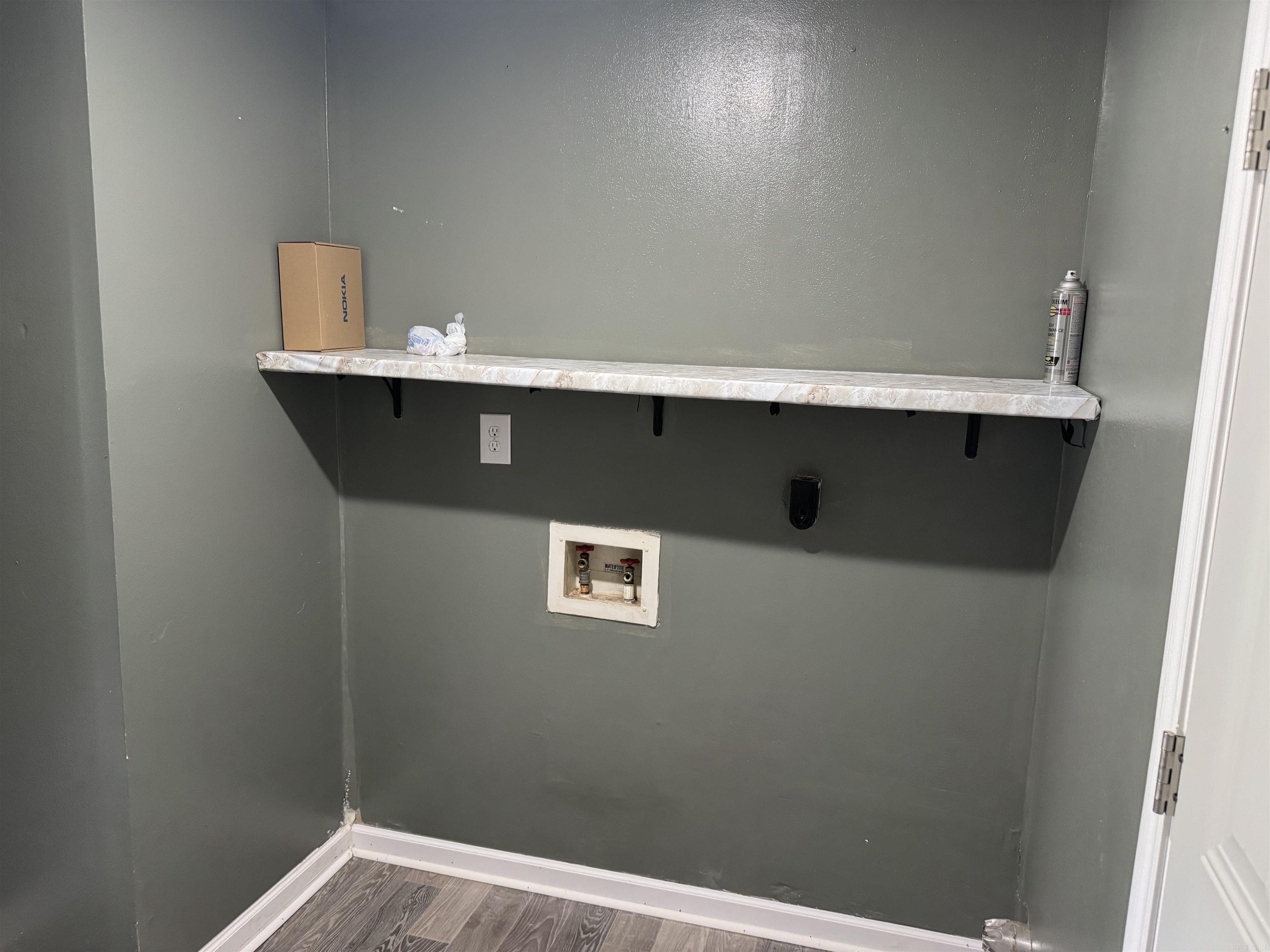 1105 Nancy St Property Photo 6