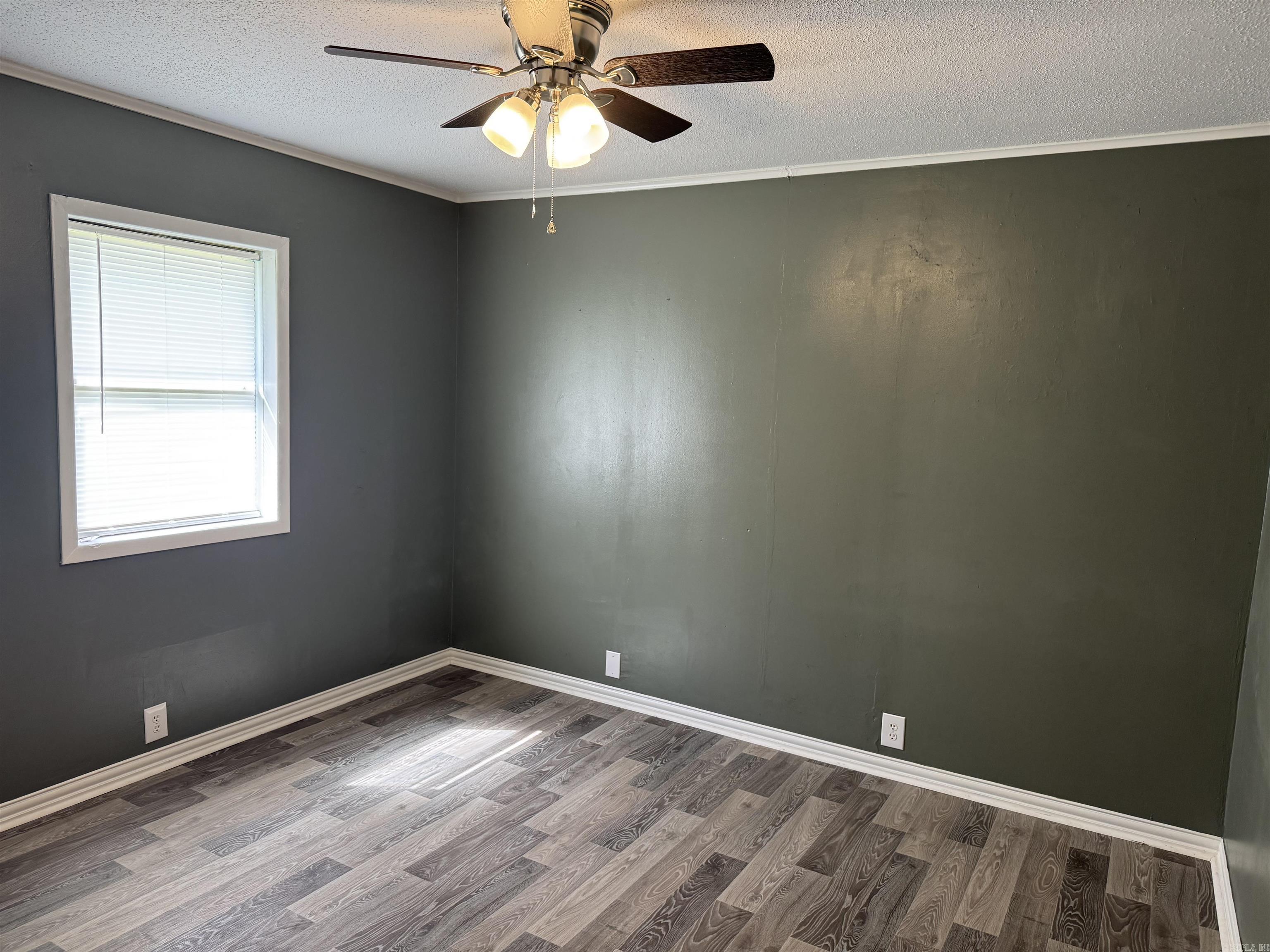 1105 Nancy St Property Photo 13