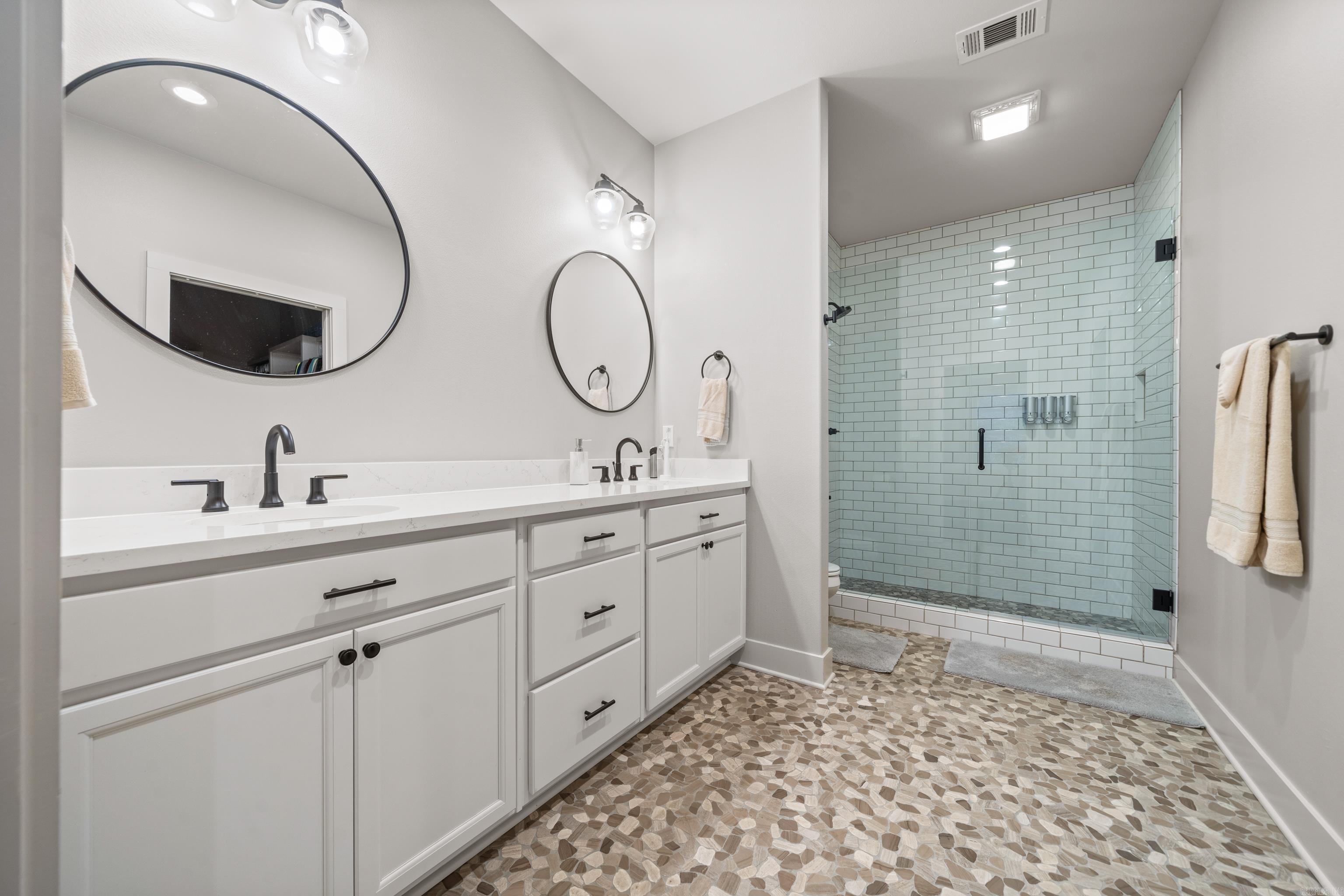 130 Clearwater Cove Property Photo 17