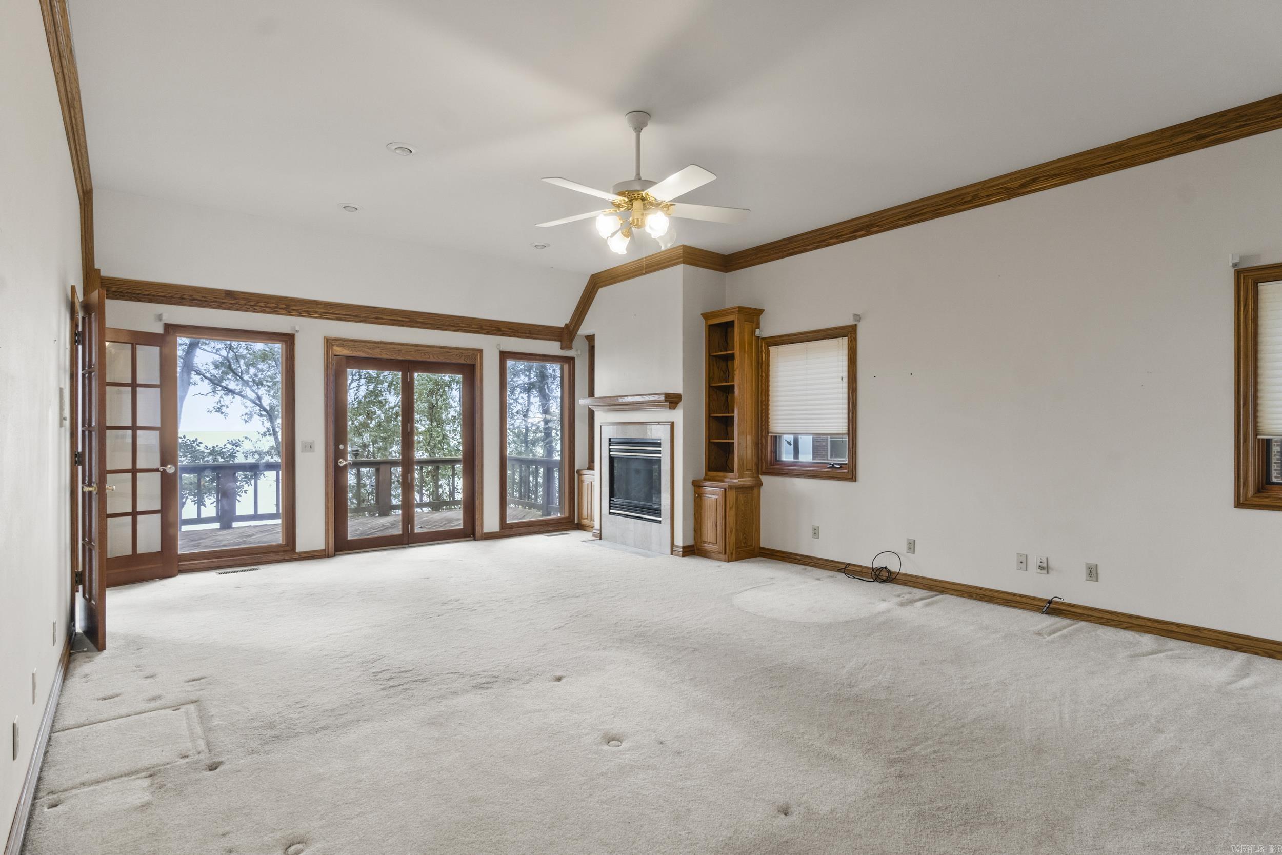 39 E Bluff Drive Property Photo 14