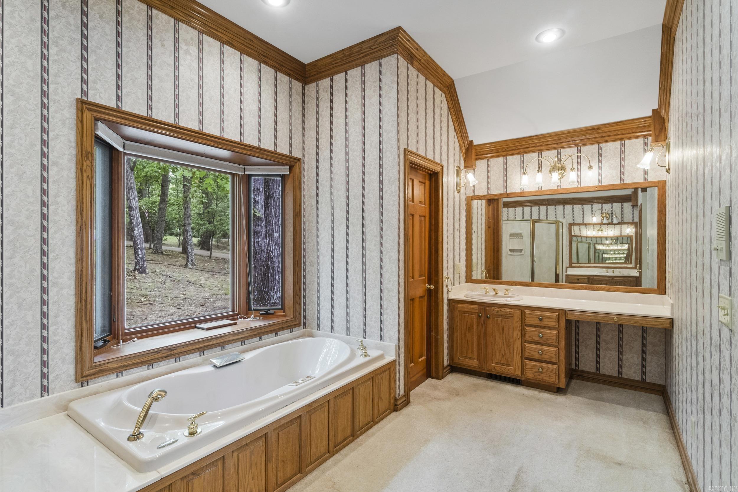 39 E Bluff Drive Property Photo 18
