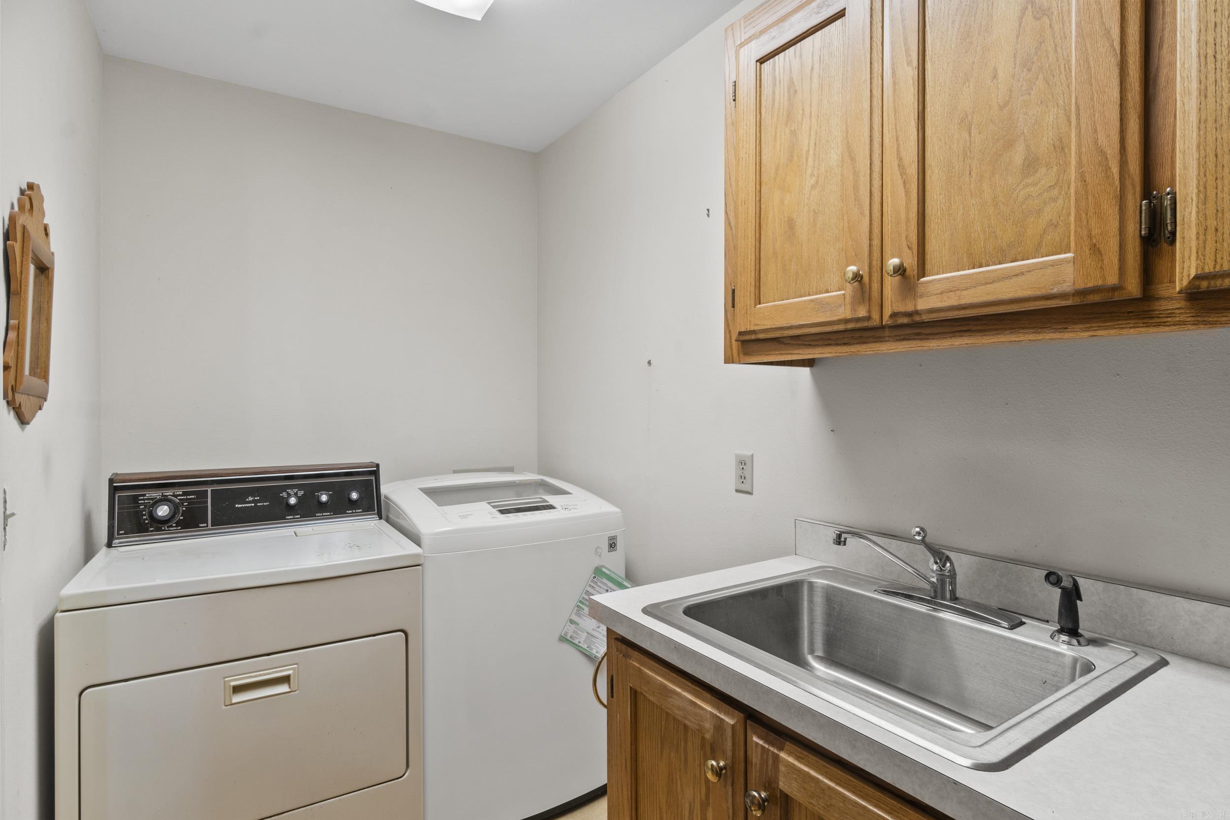 39 E Bluff Drive Property Photo 23