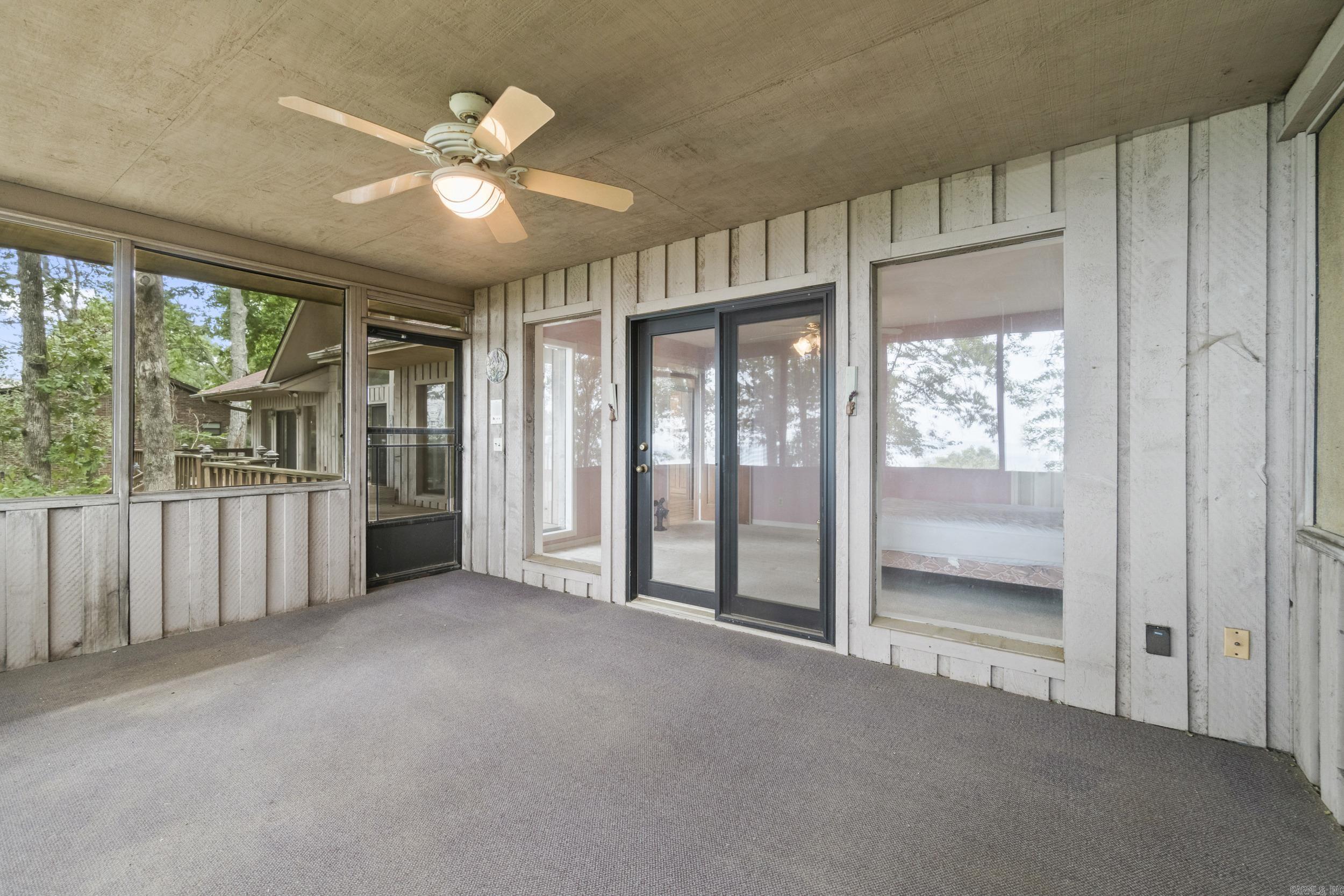 39 E Bluff Drive Property Photo 25