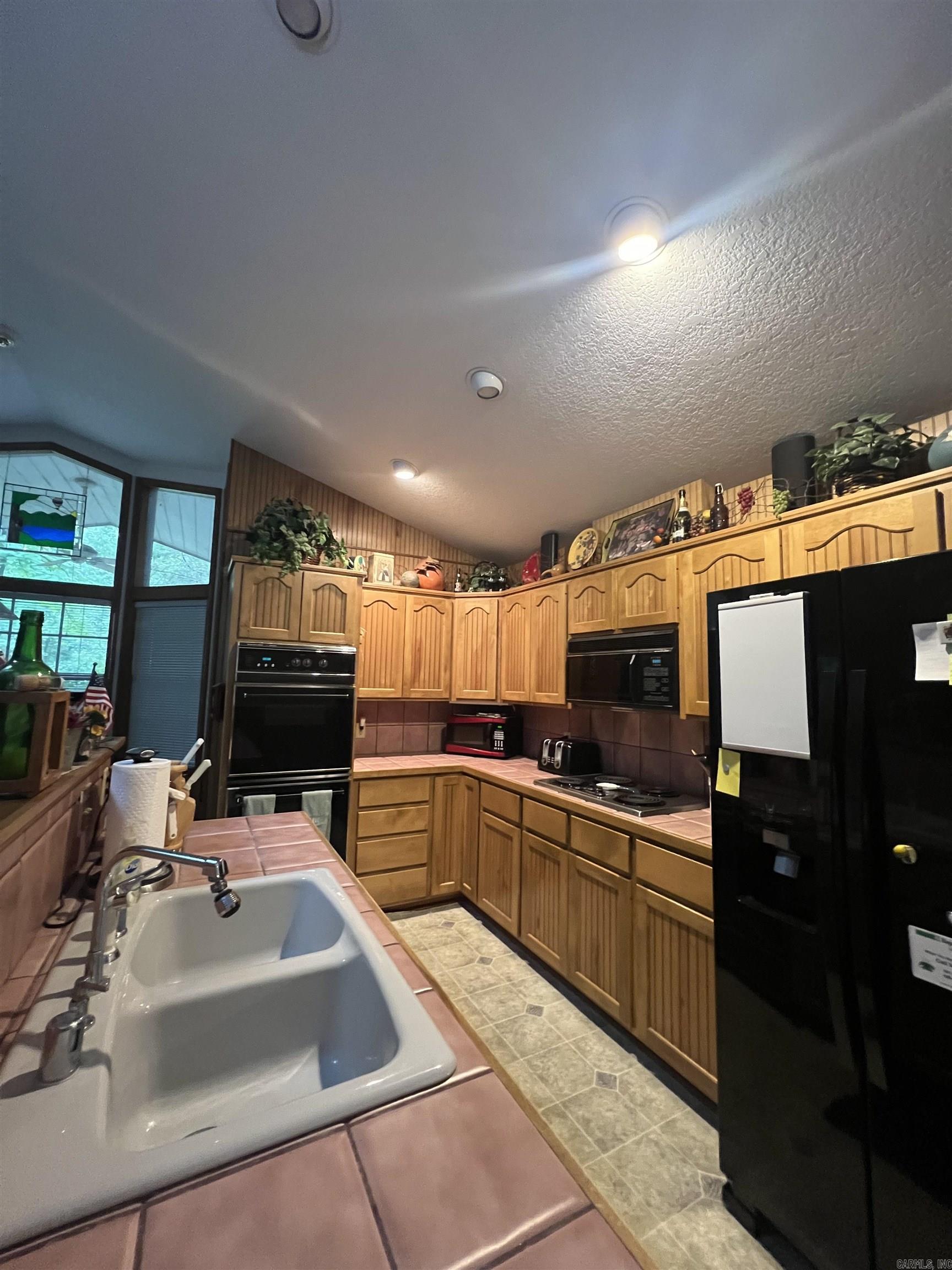 725 Valhalla Property Photo 19