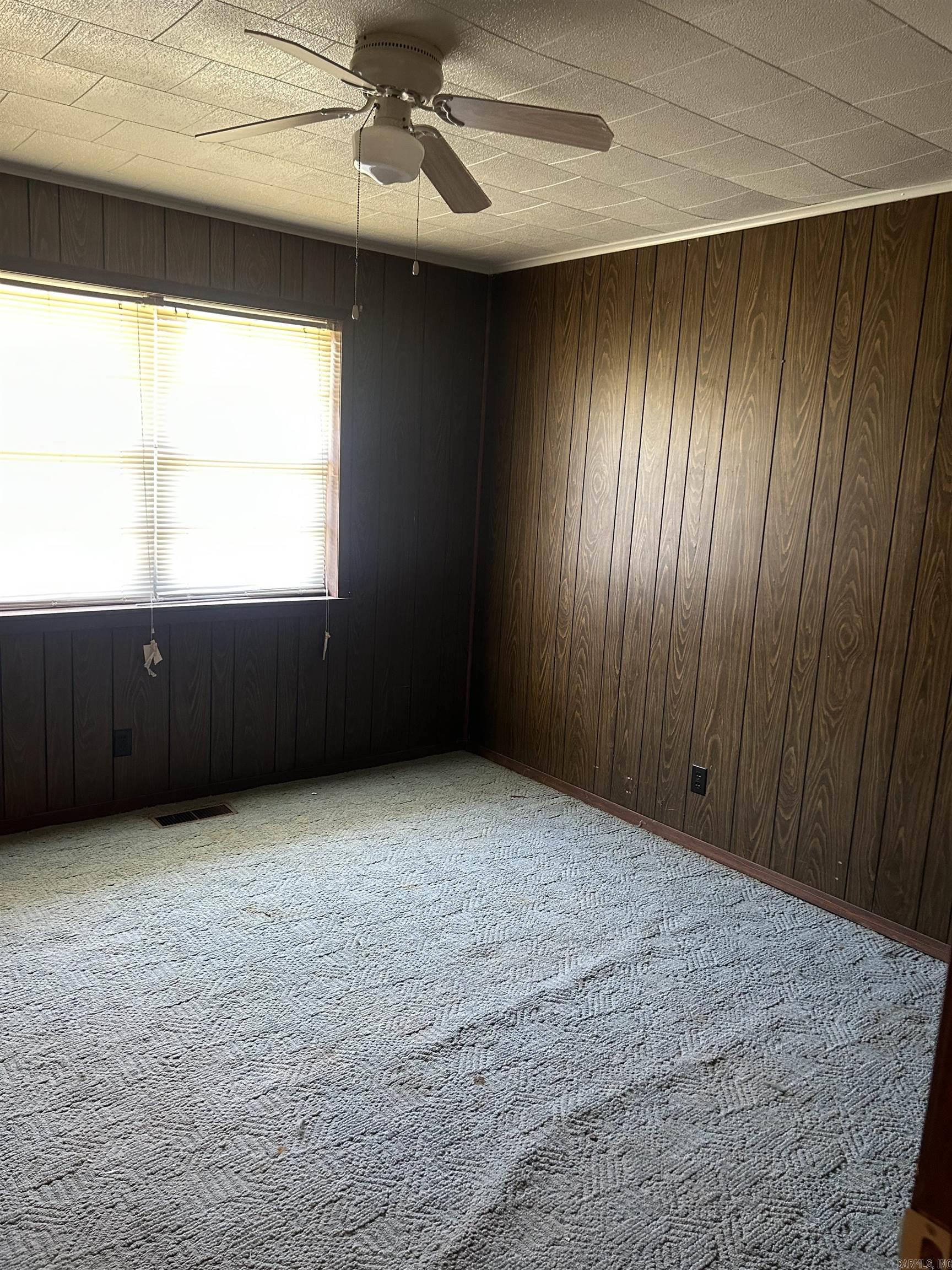 210 Broad St Property Photo 7