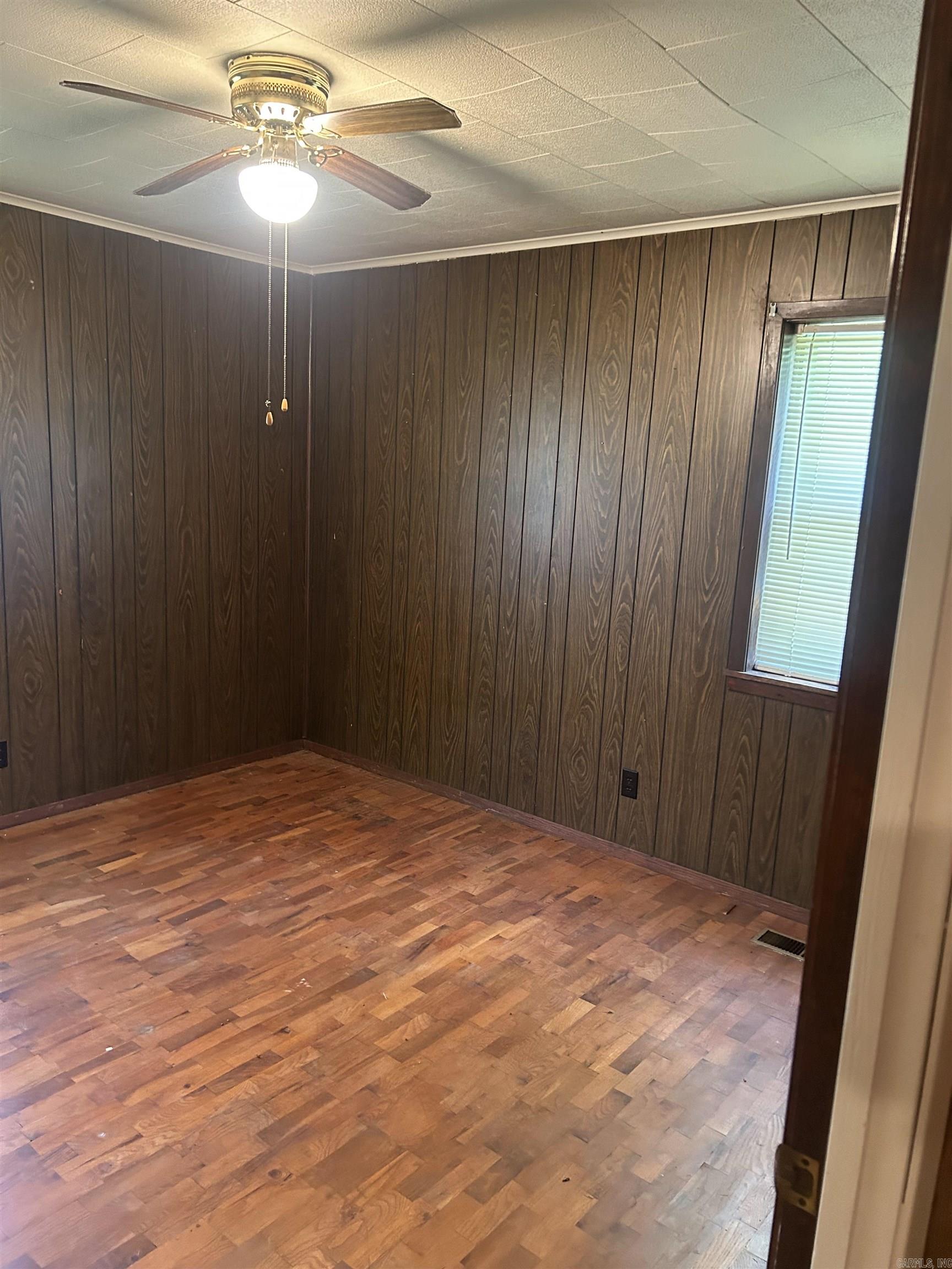 210 Broad St Property Photo 9