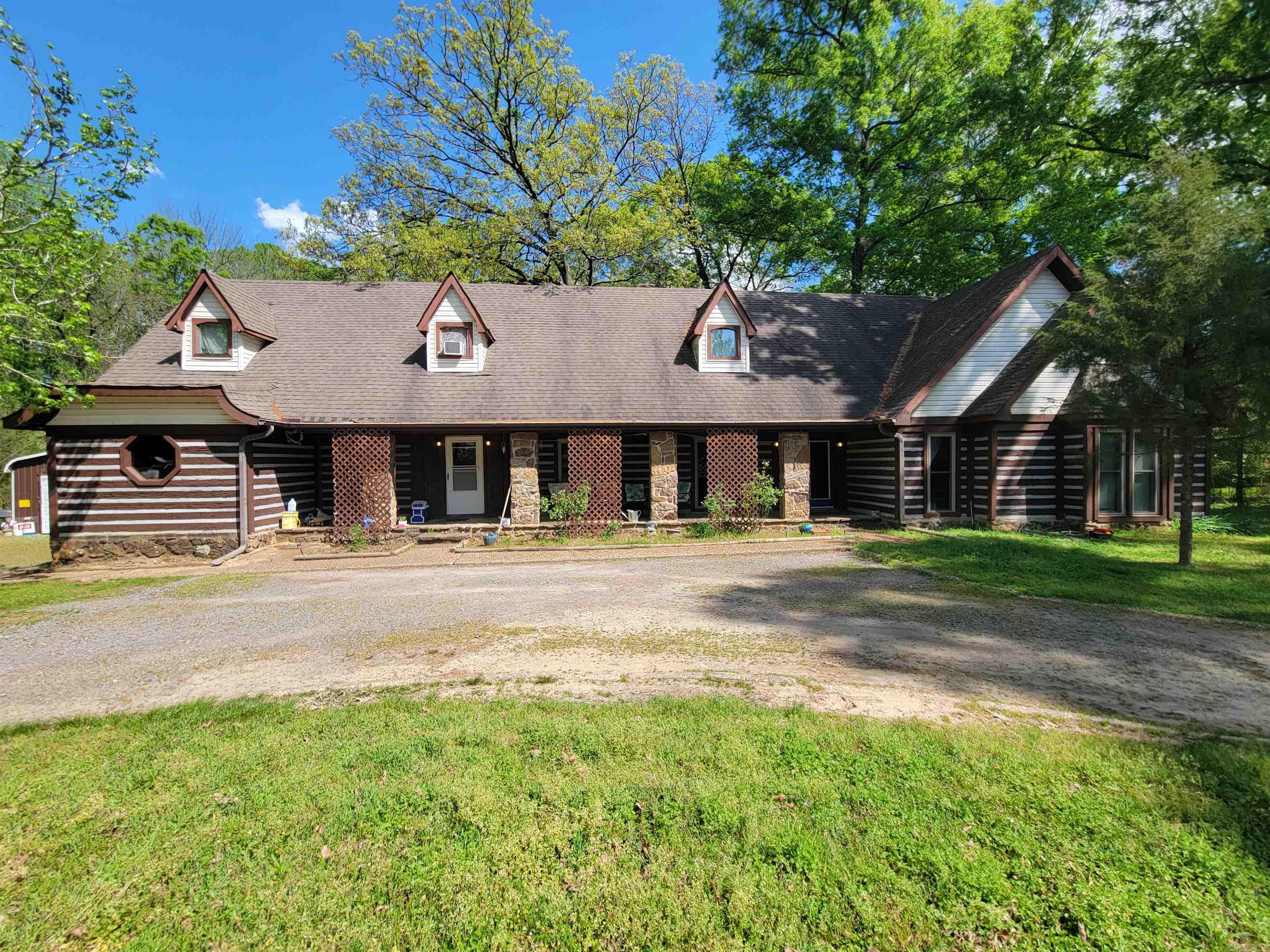 16 Western Hills