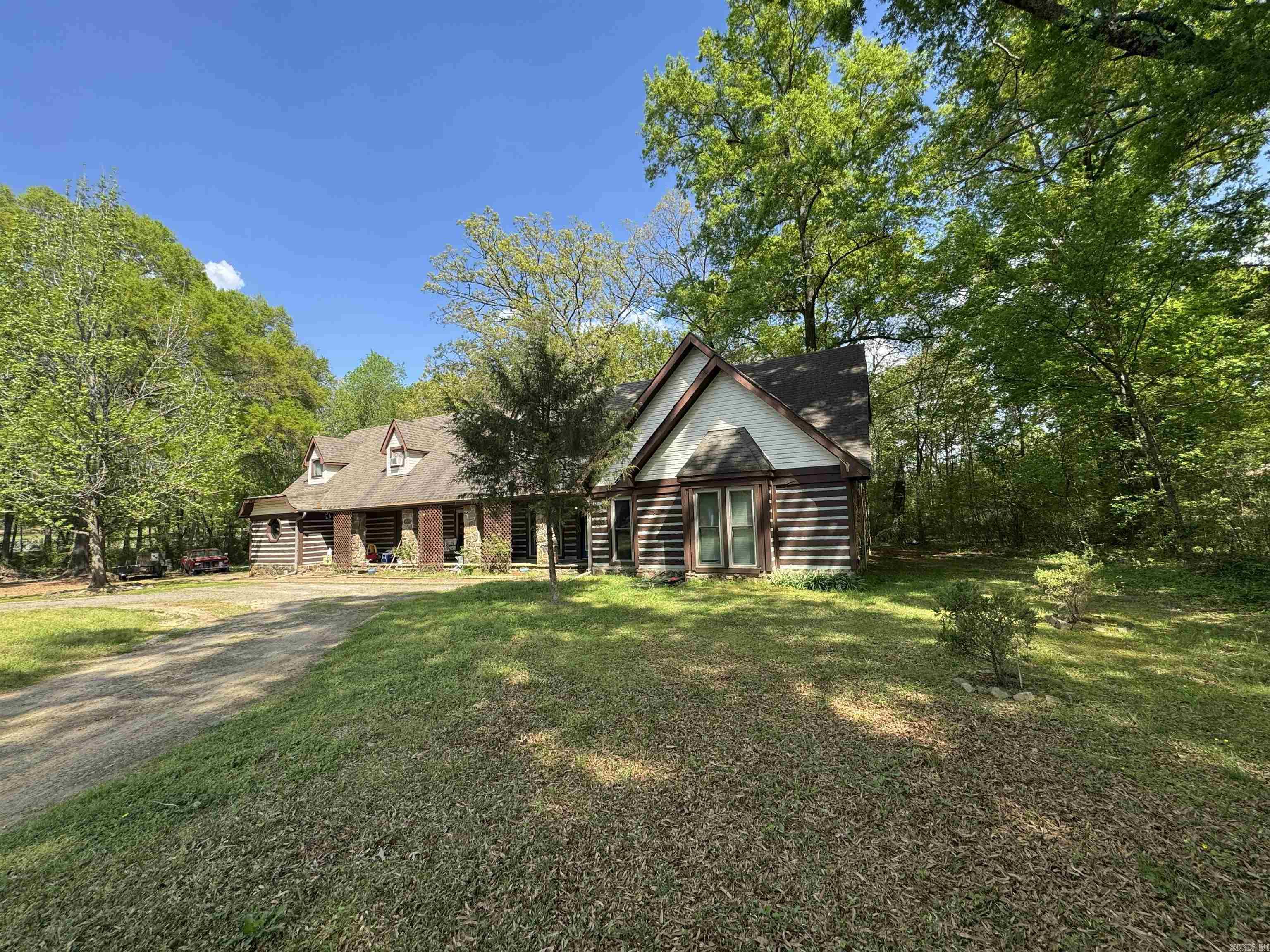 16 Western Hills Property Photo 2