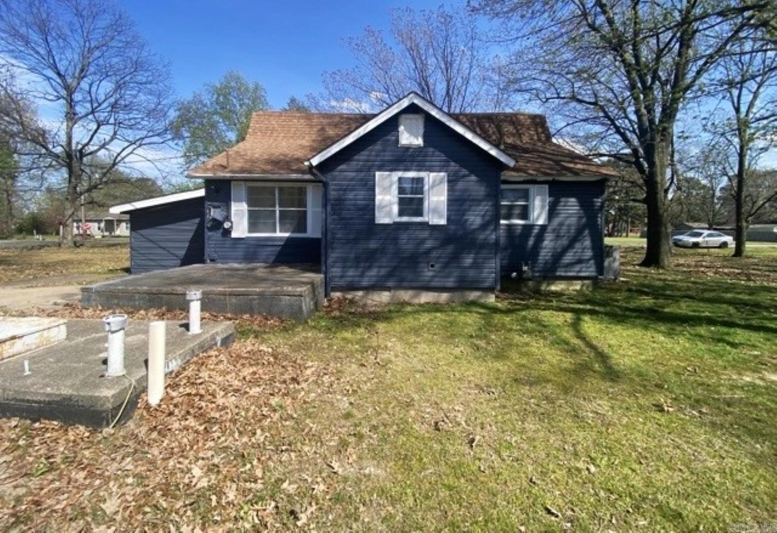 217 Forrest Street Property Photo 9