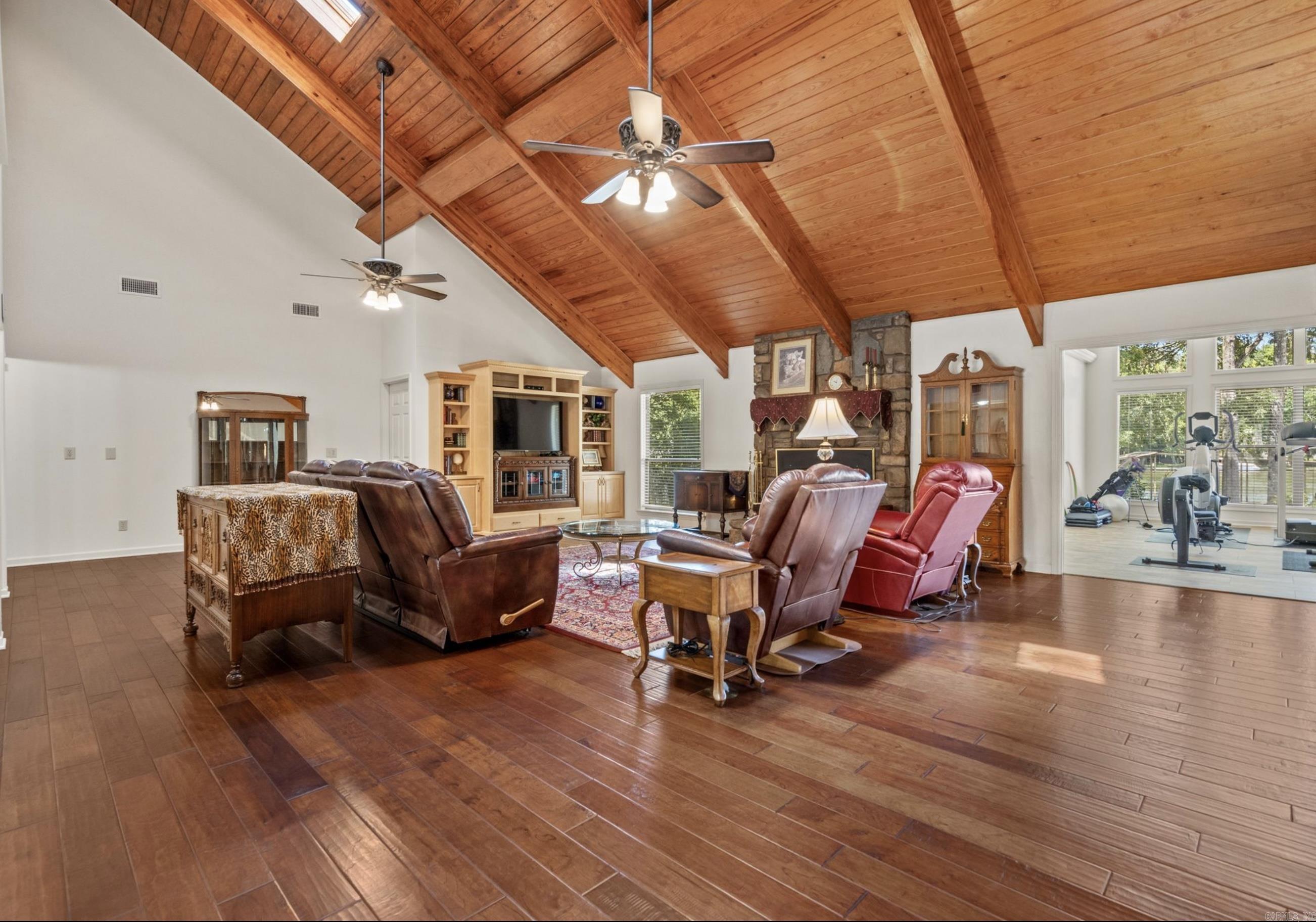 298 Frontier Trail Property Photo 7