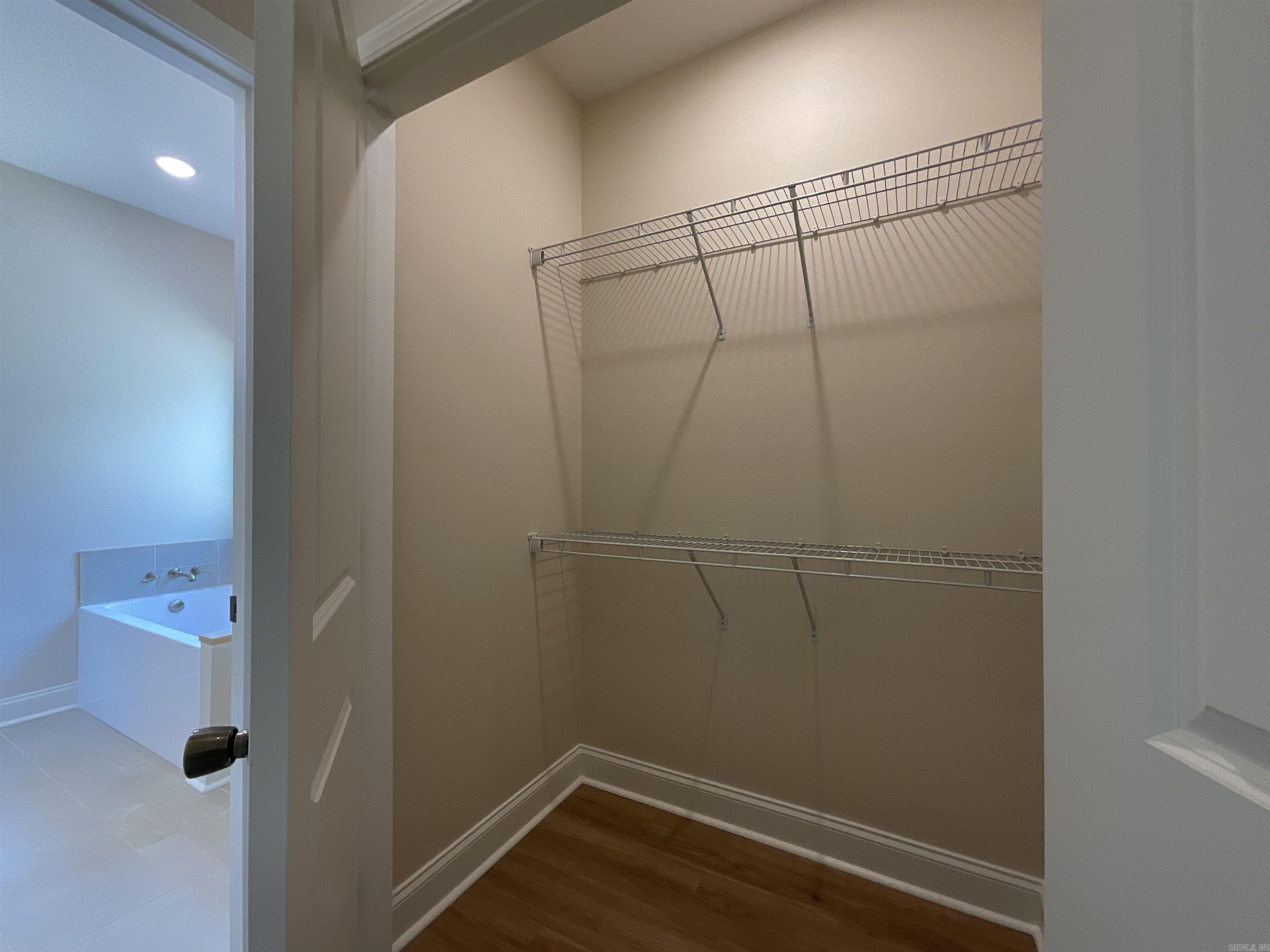 929 N Jeff Davis Avenue Property Photo 16