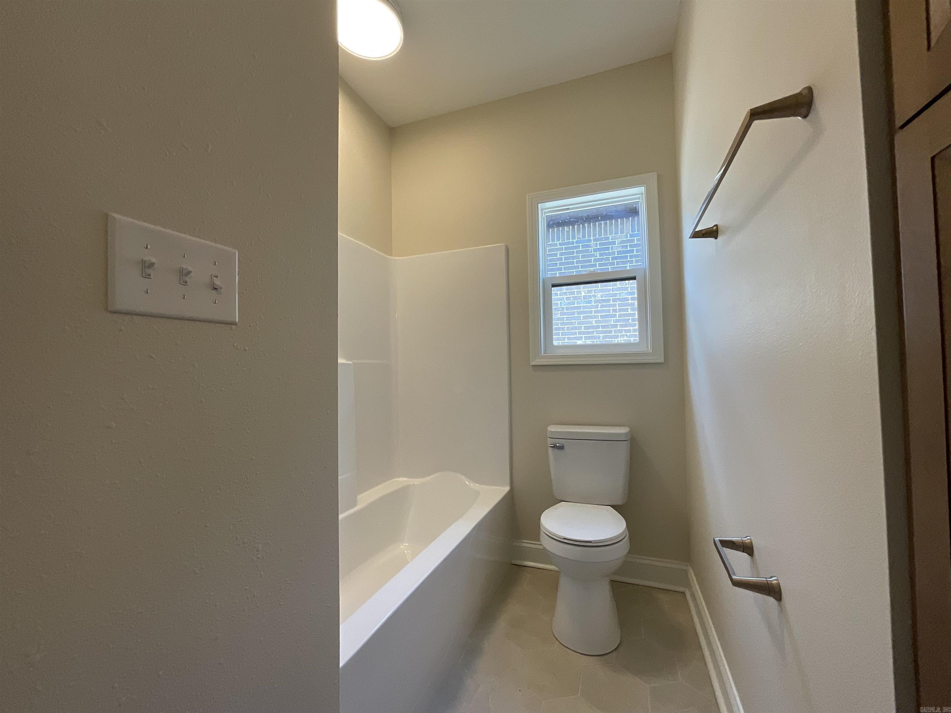 929 N Jeff Davis Avenue Property Photo 24