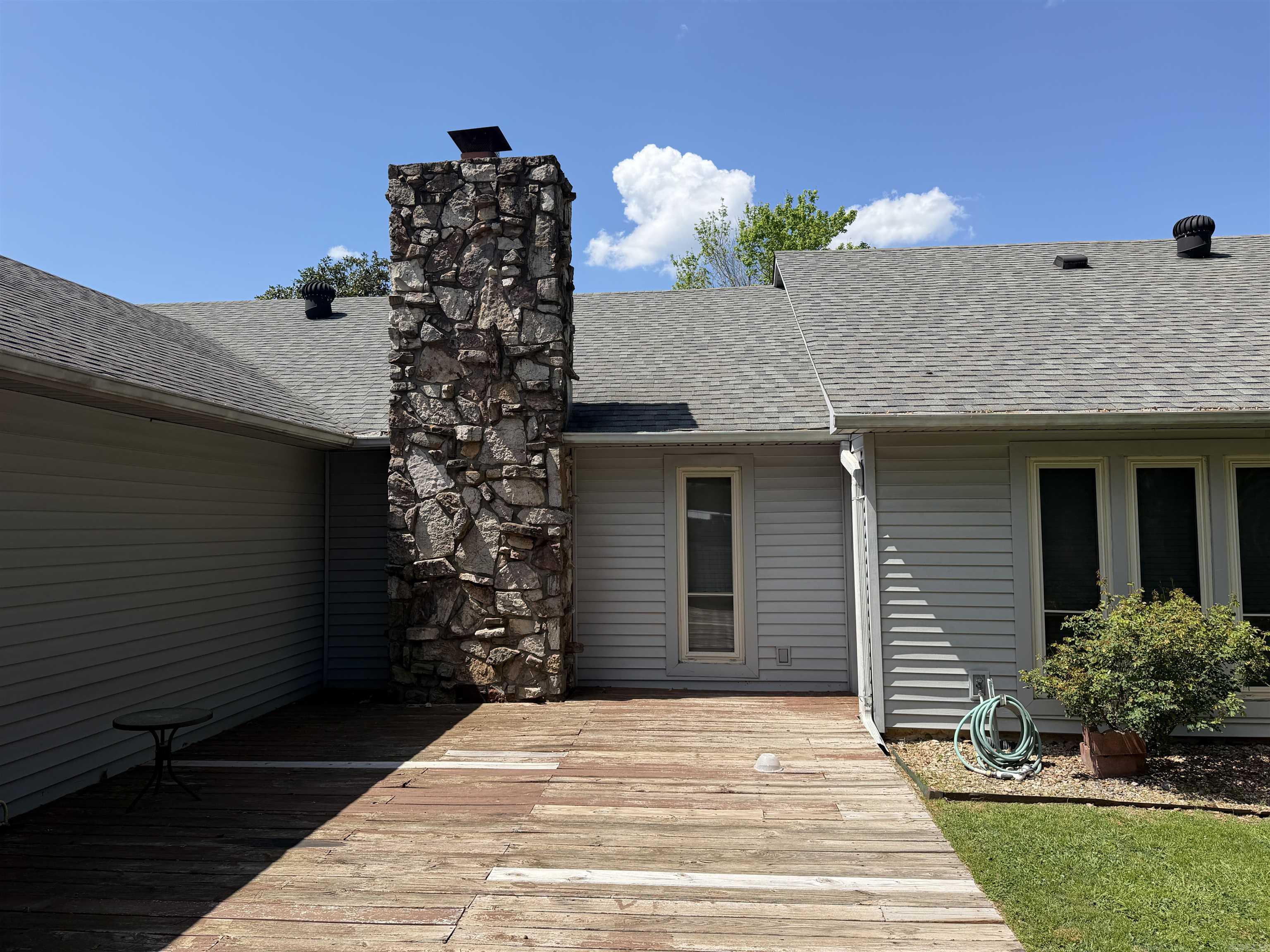 4 Stratford Property Photo 7