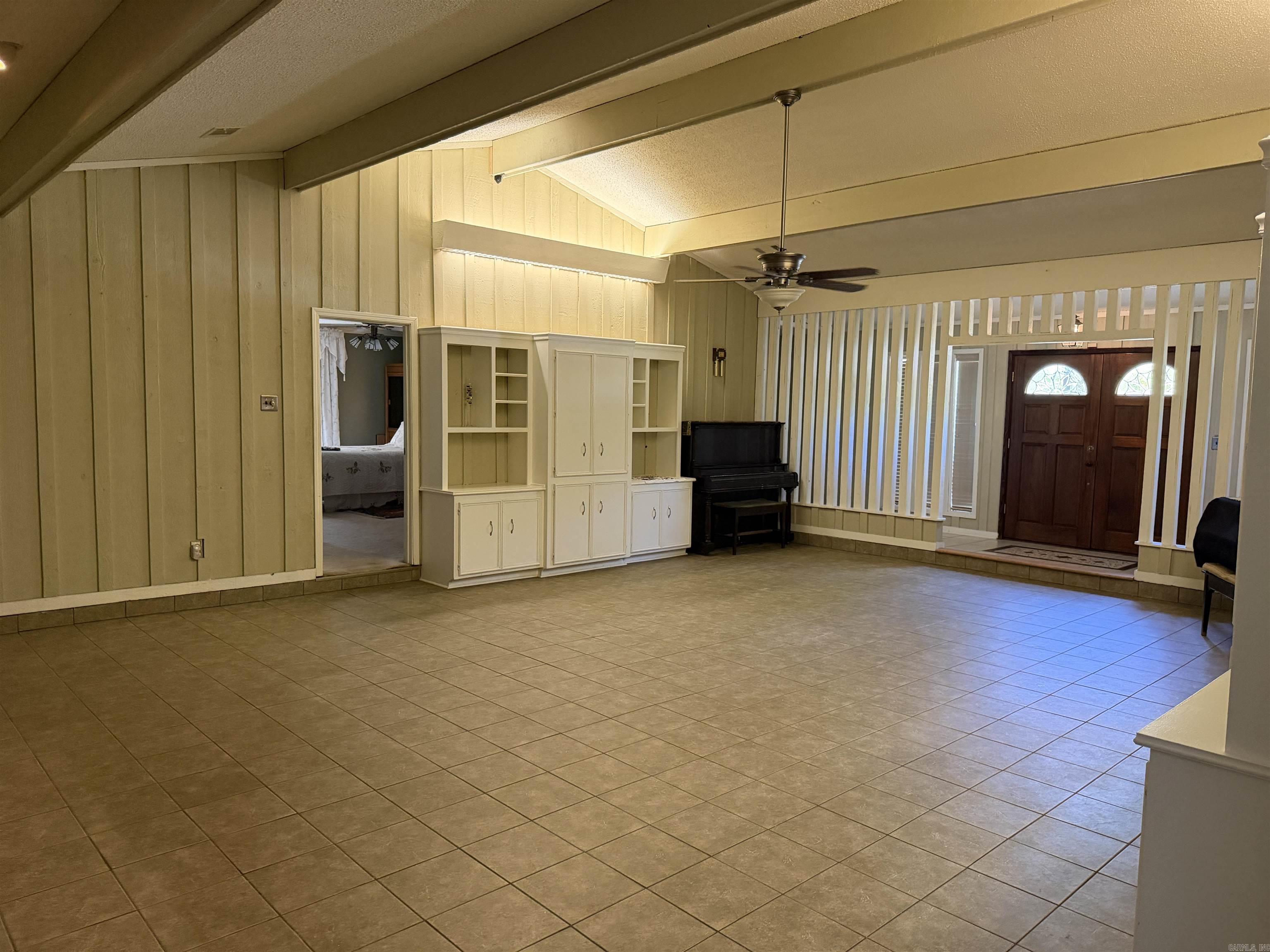 4 Stratford Property Photo 13
