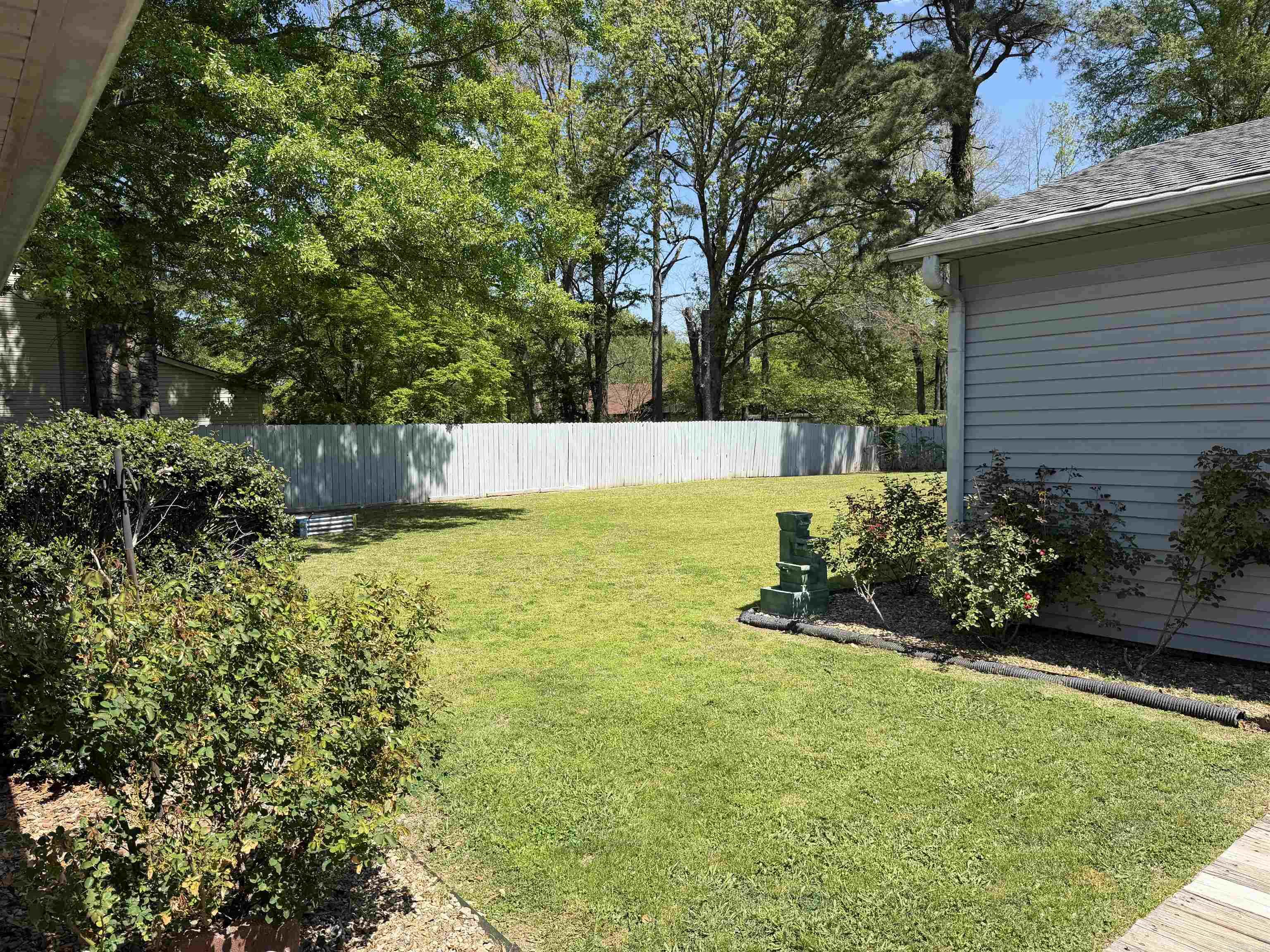 4 Stratford Property Photo 22