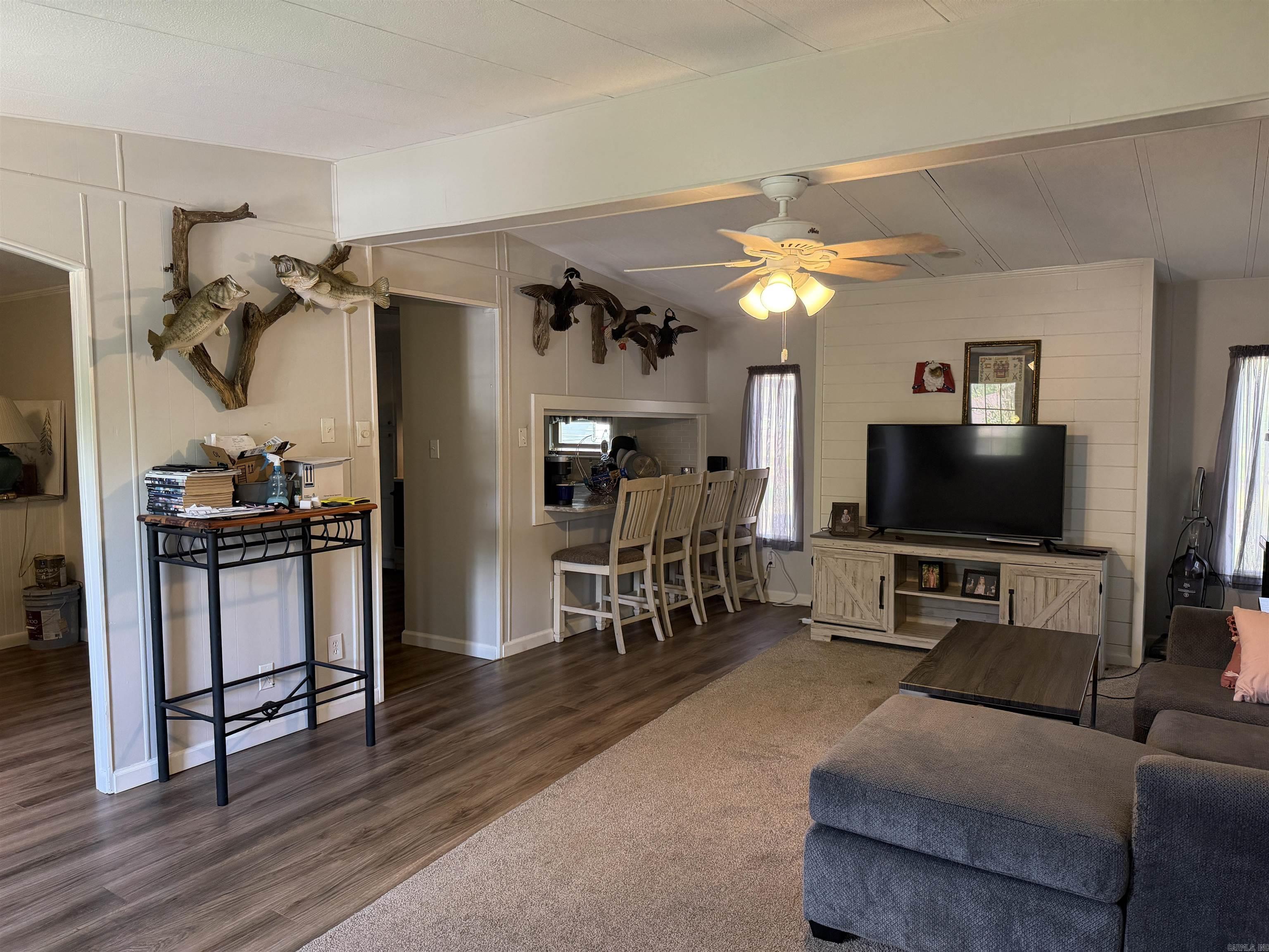 1101 Nancy Property Photo 3