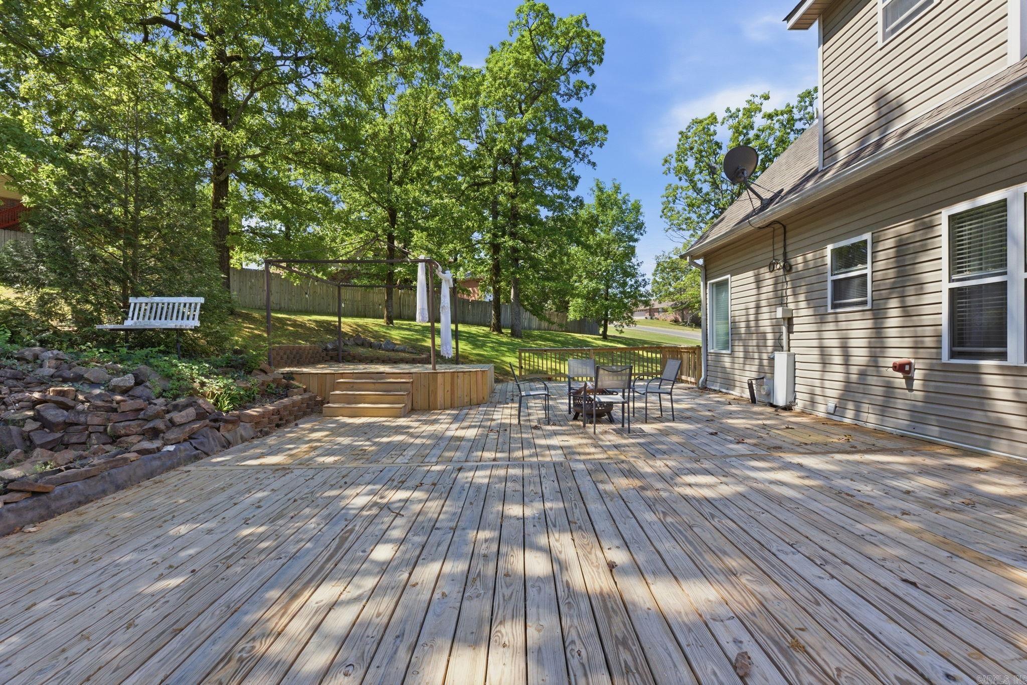 98 Emerald Dr Property Photo 18