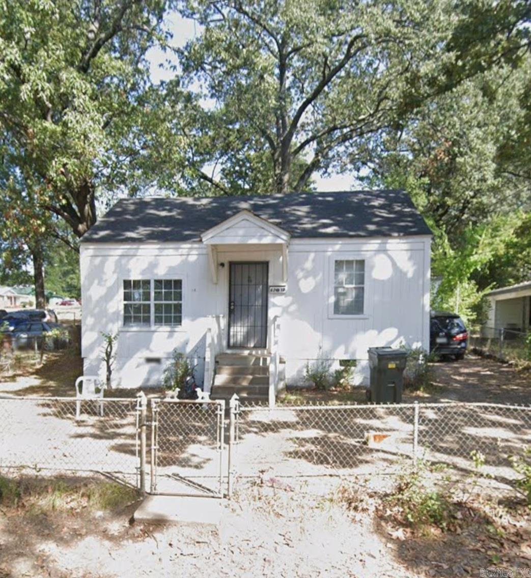 4212 W 19th Property Photo 1