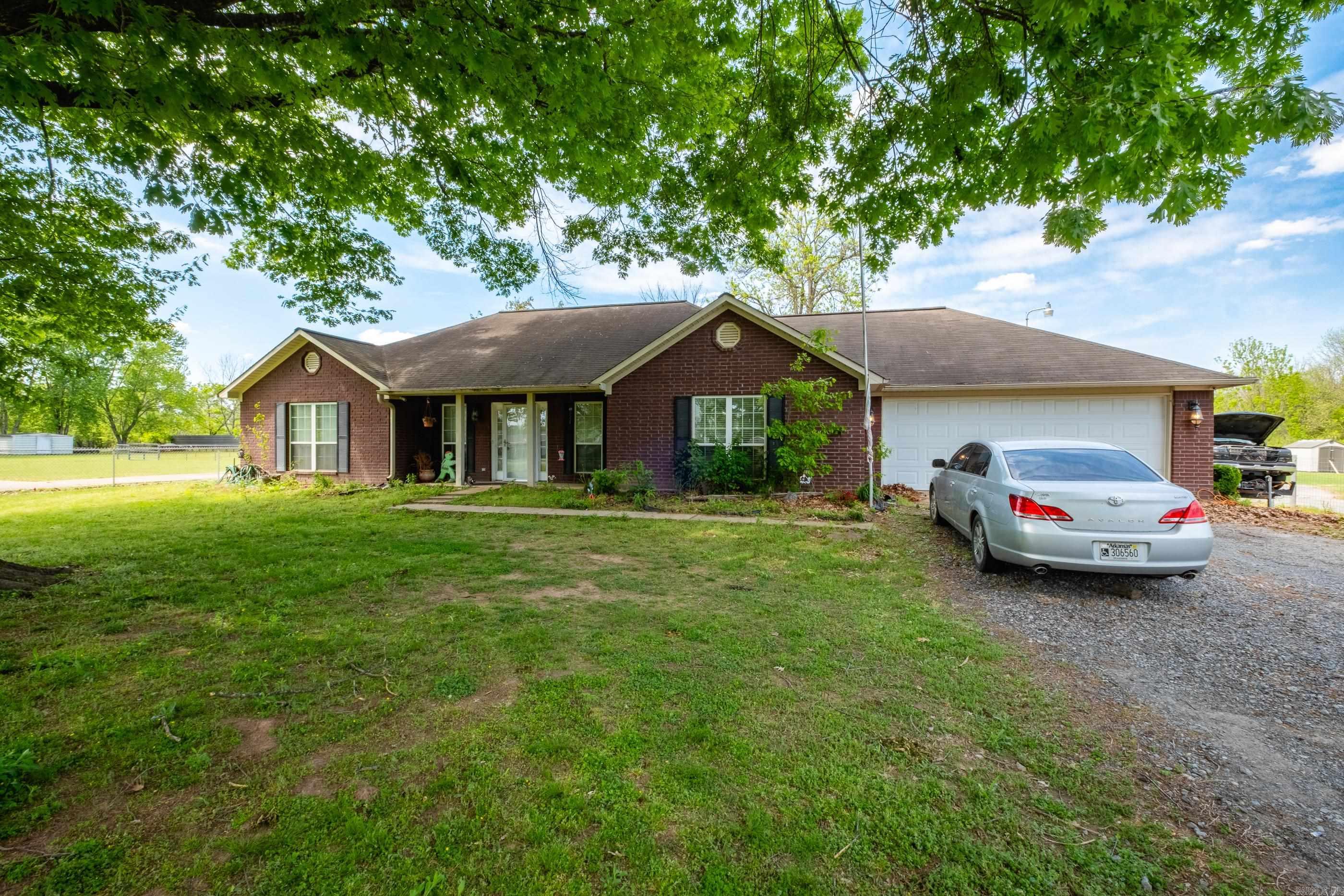 13203 Old River Dr Property Photo 2
