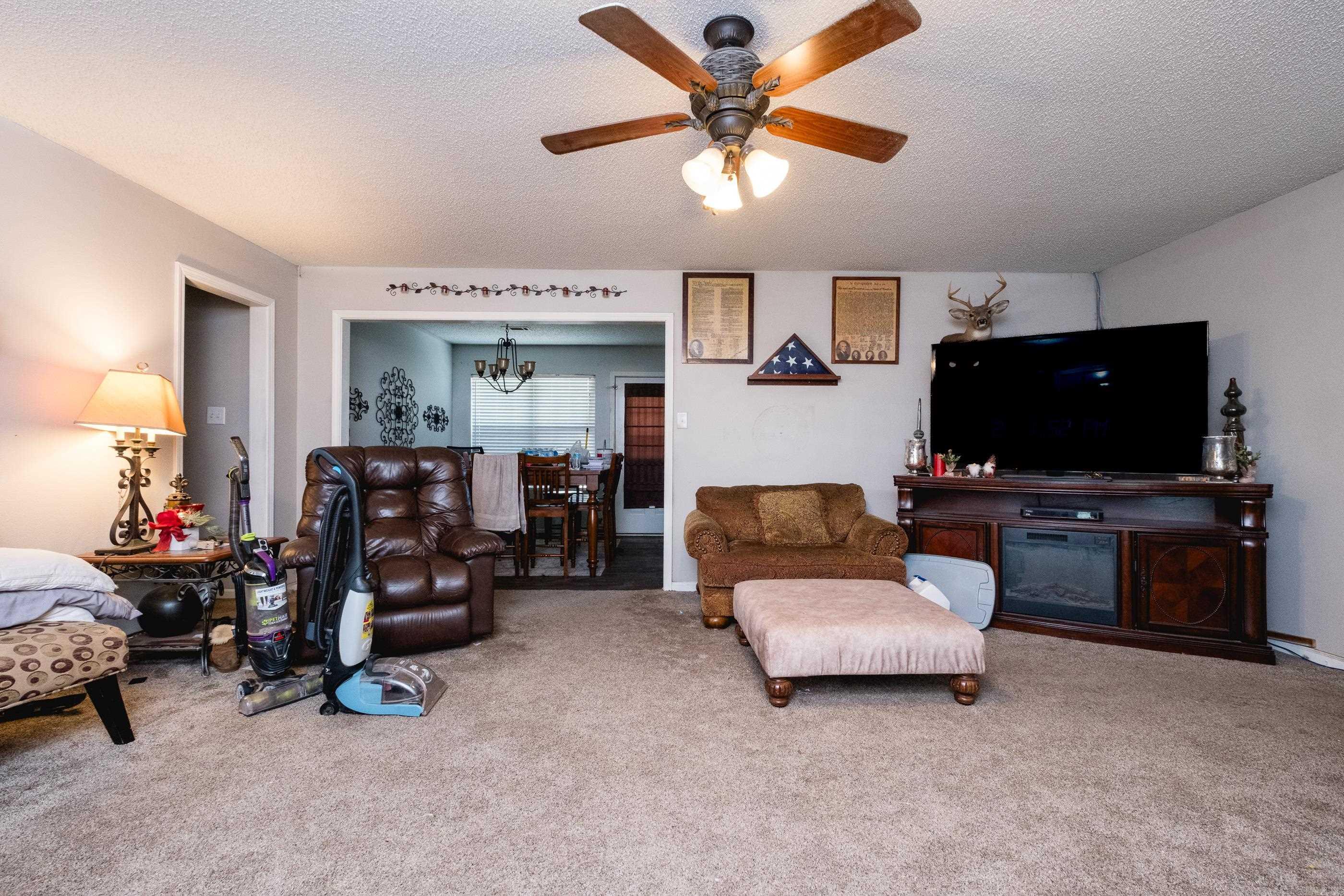 13203 Old River Dr Property Photo 8