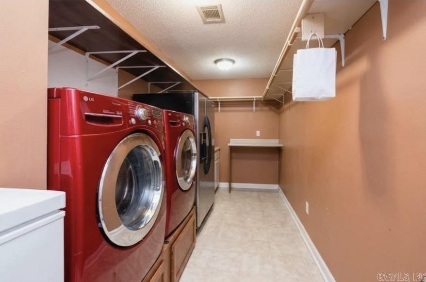 13203 Old River Dr Property Photo 9