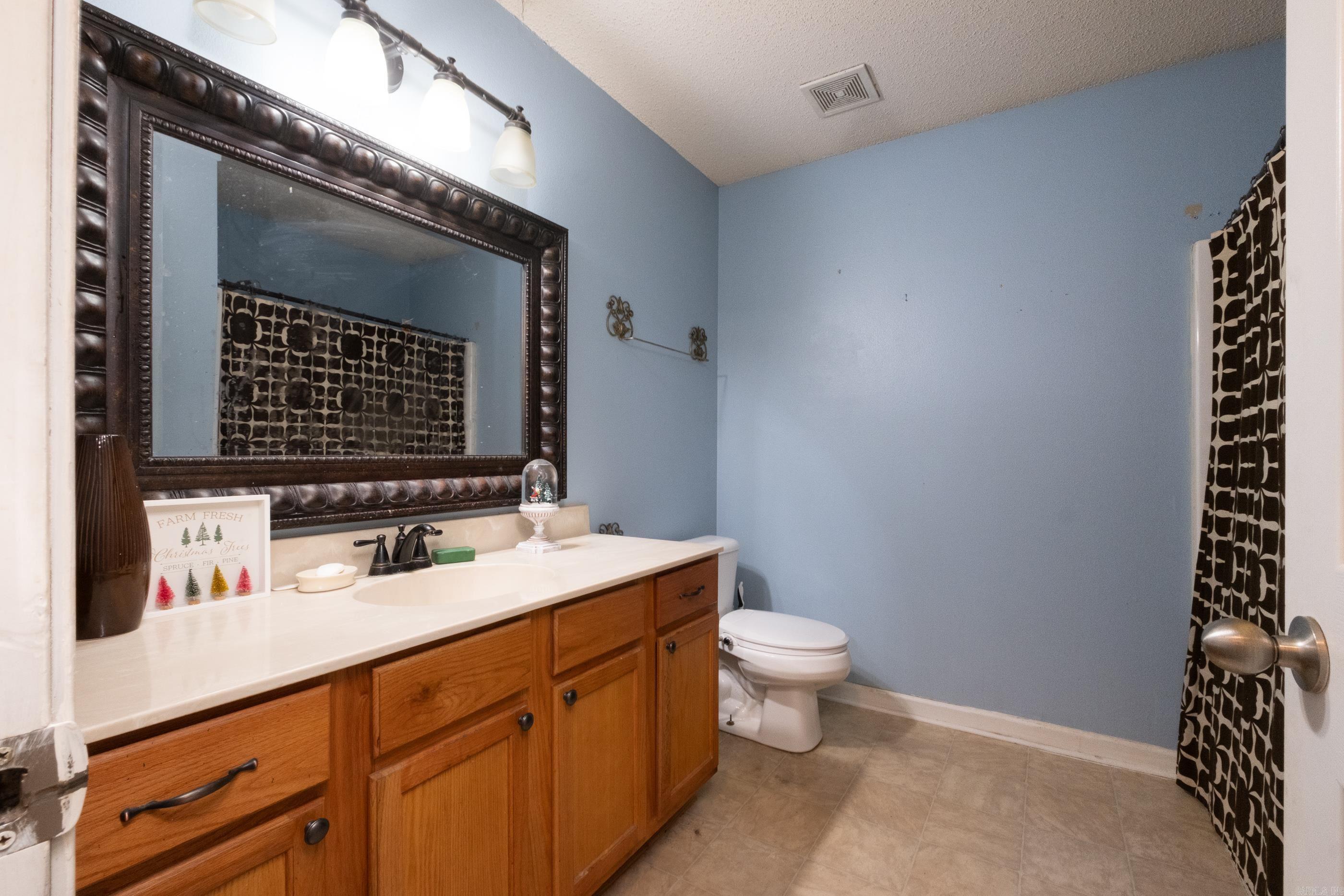 13203 Old River Dr Property Photo 19