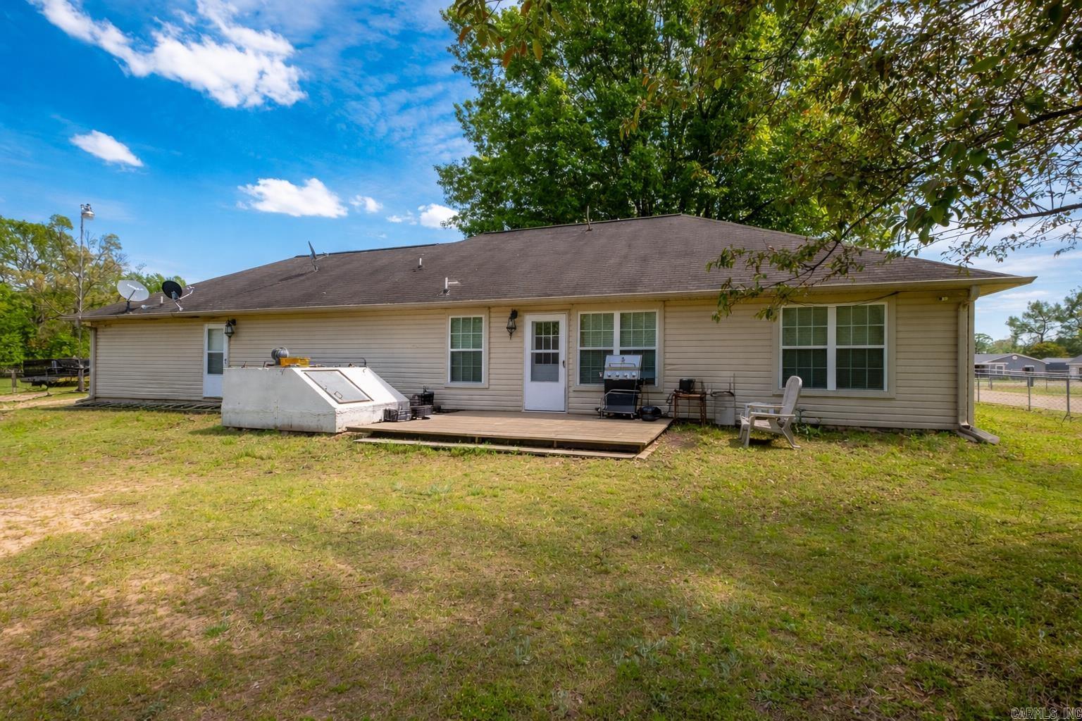 13203 Old River Dr Property Photo 23
