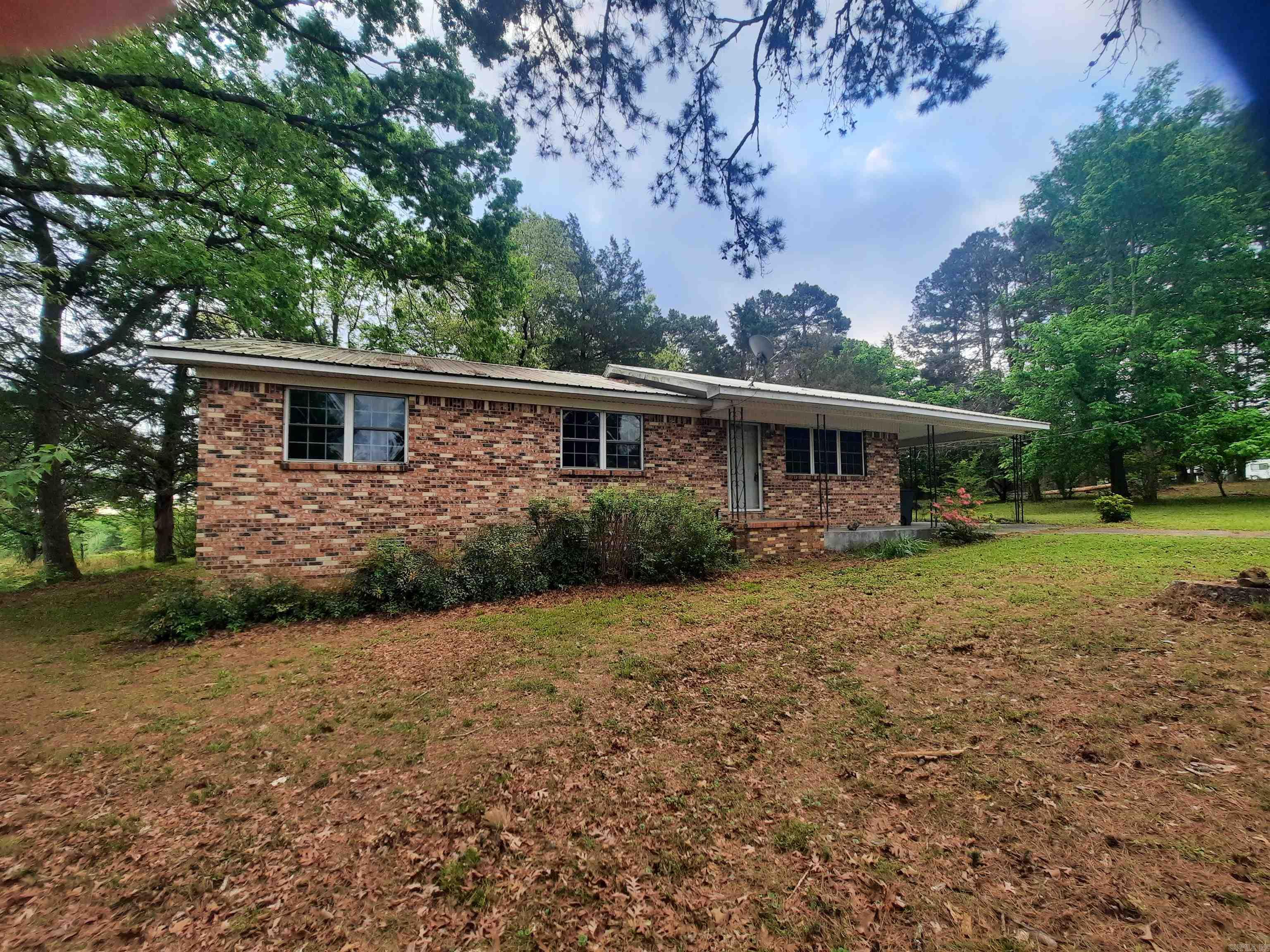 413 Redbud Avenue Property Photo 6