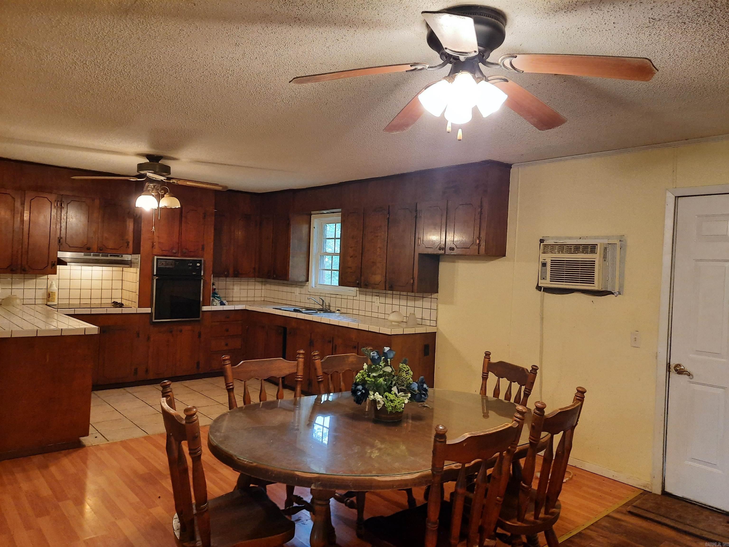 413 Redbud Avenue Property Photo 22