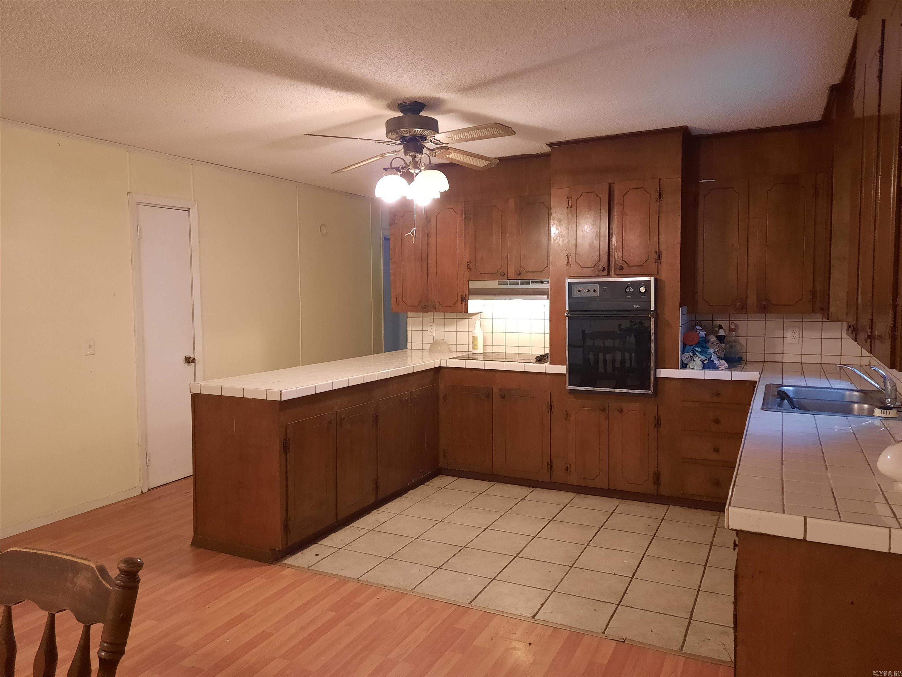 413 Redbud Avenue Property Photo 23