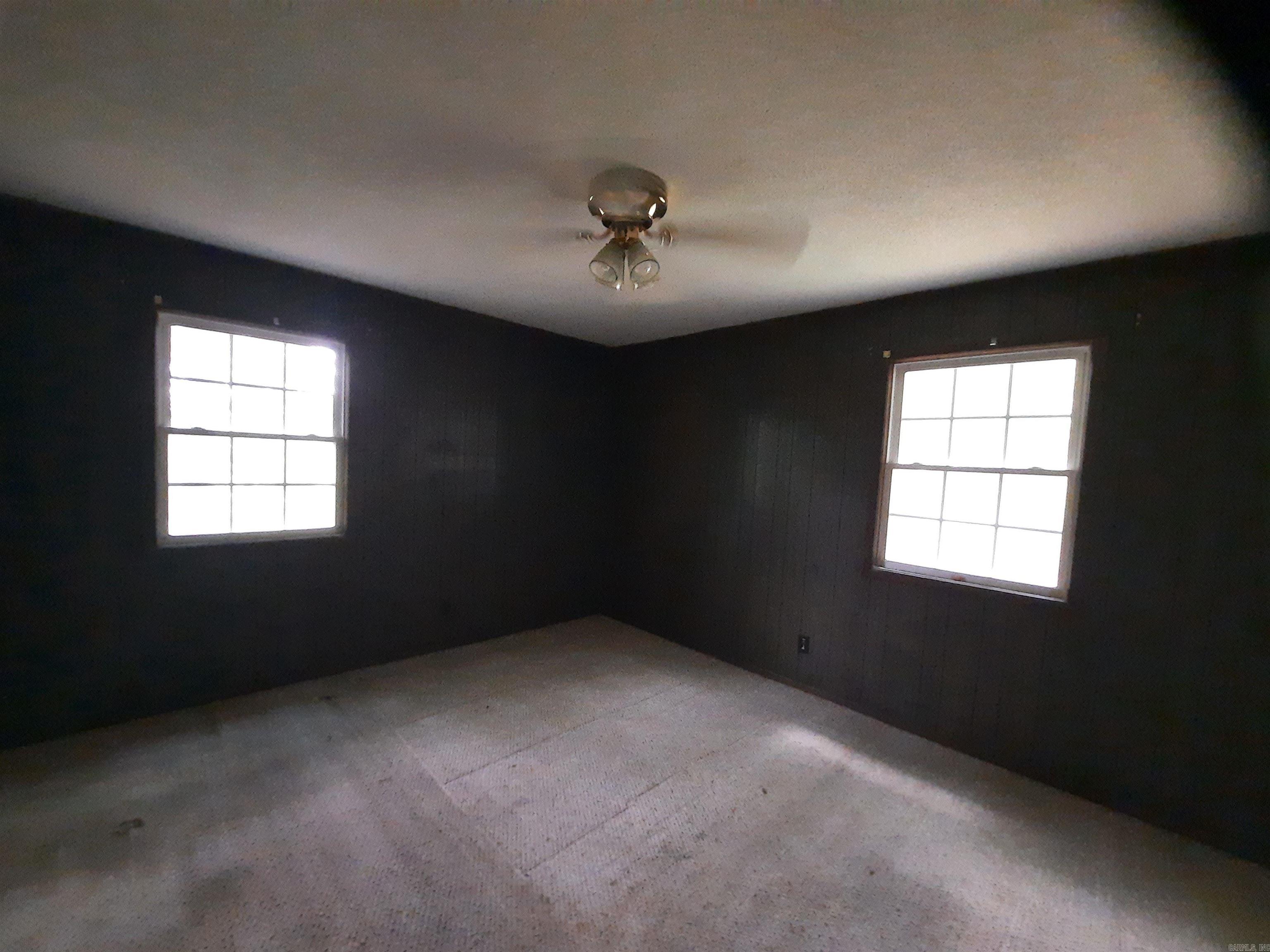 413 Redbud Avenue Property Photo 25
