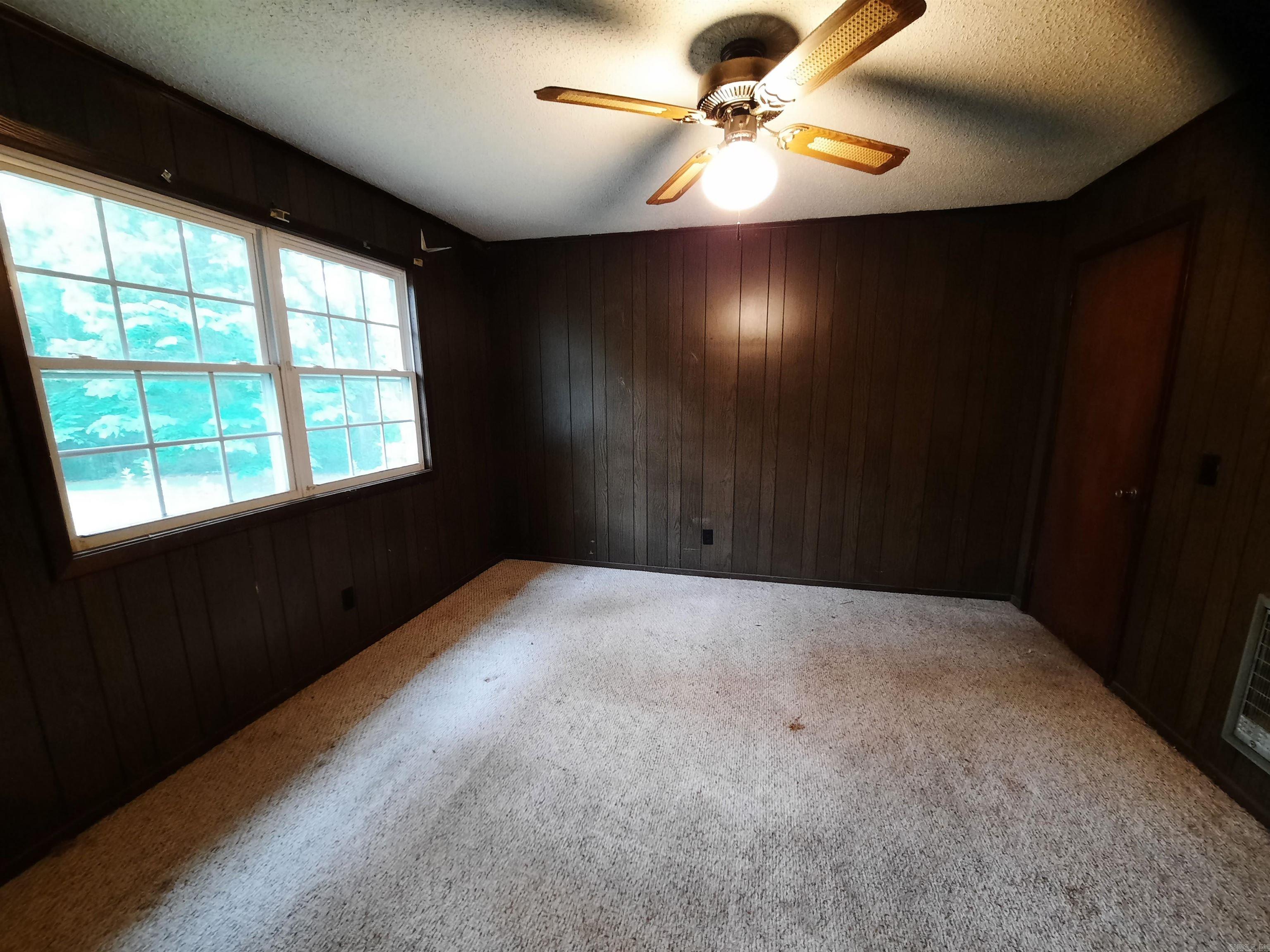 413 Redbud Avenue Property Photo 26