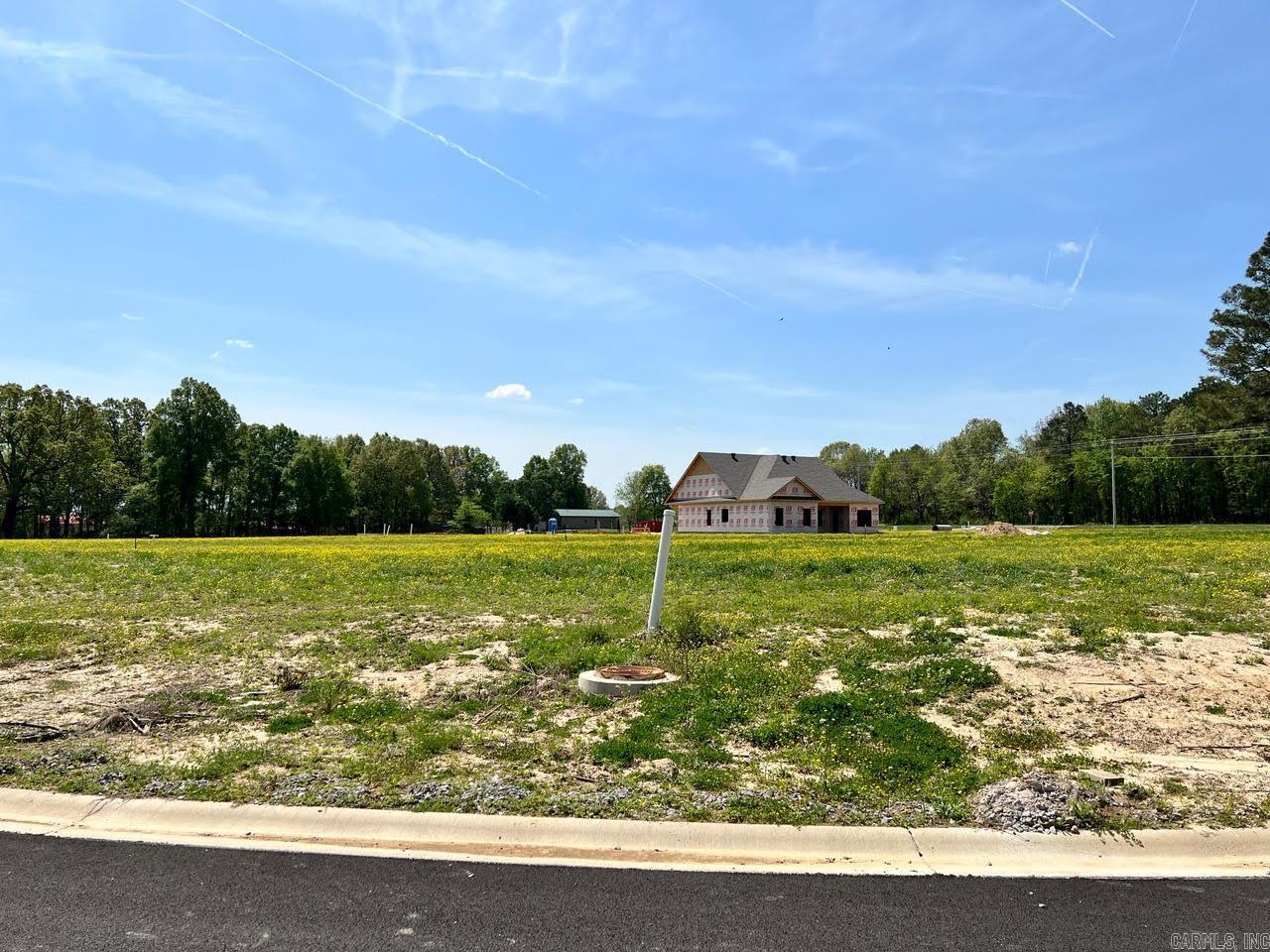 108 Gordo Drive Property Photo 2