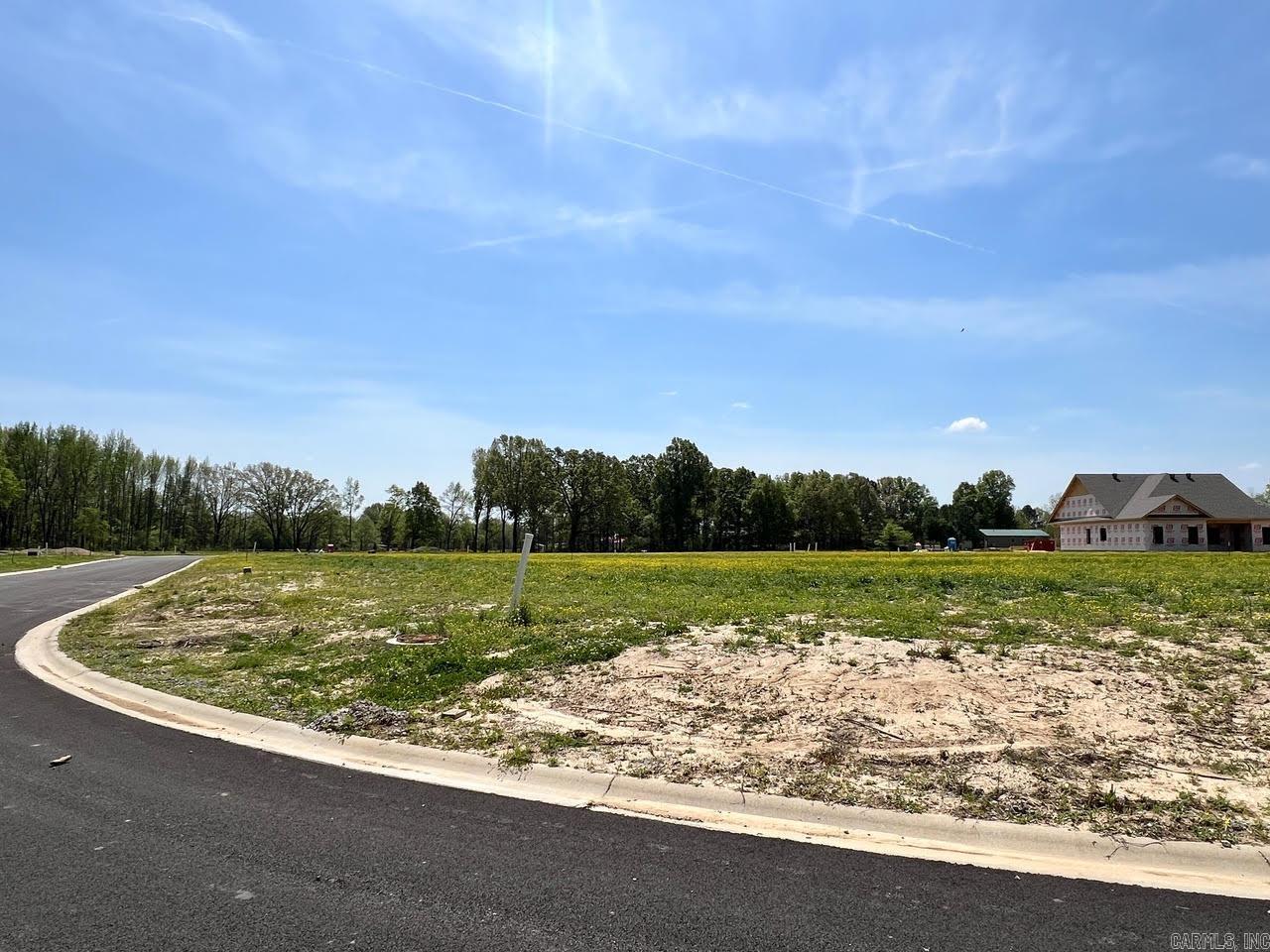 108 Gordo Drive Property Photo 3