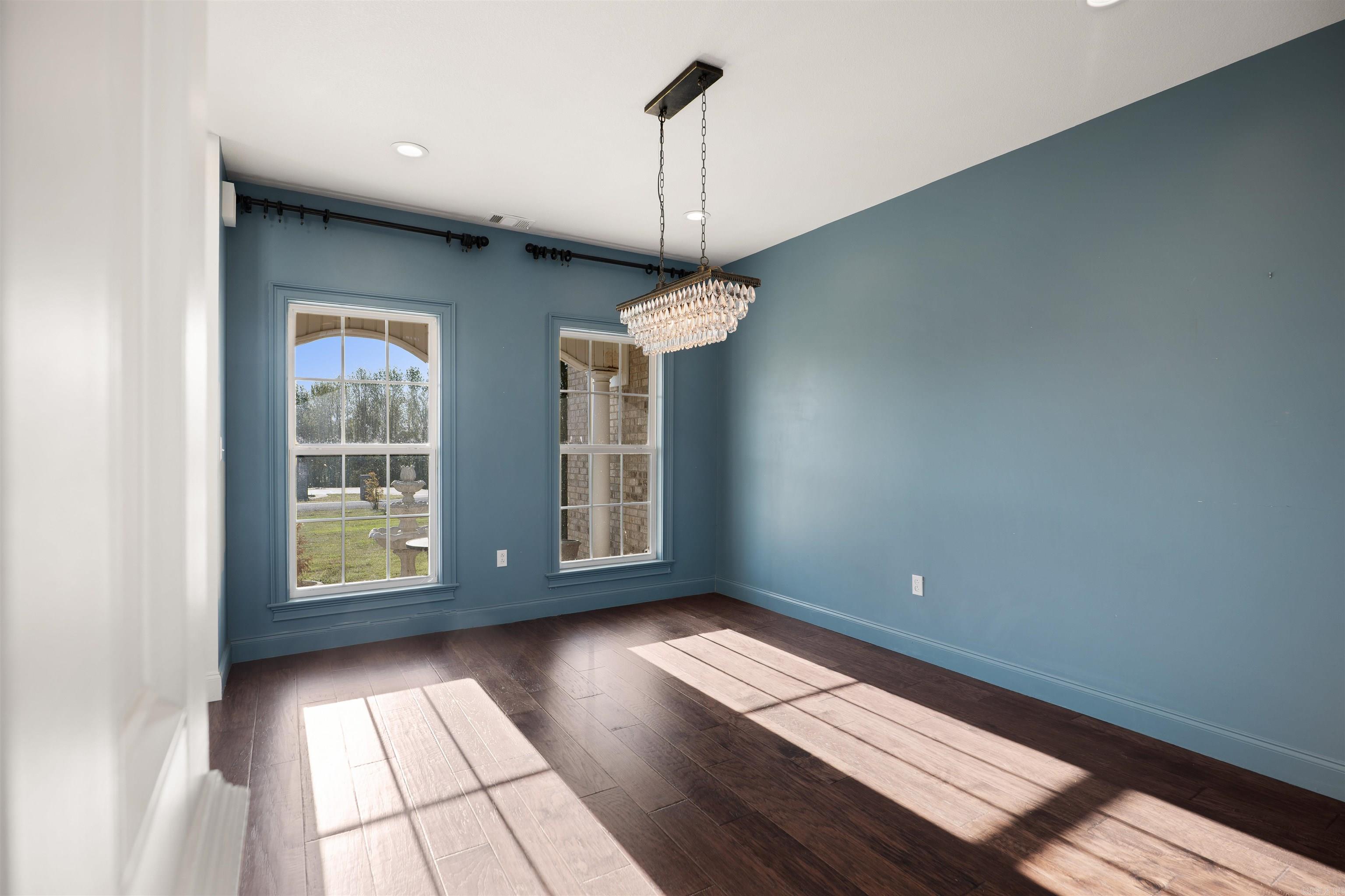 190 County Road 7802 Property Photo 15
