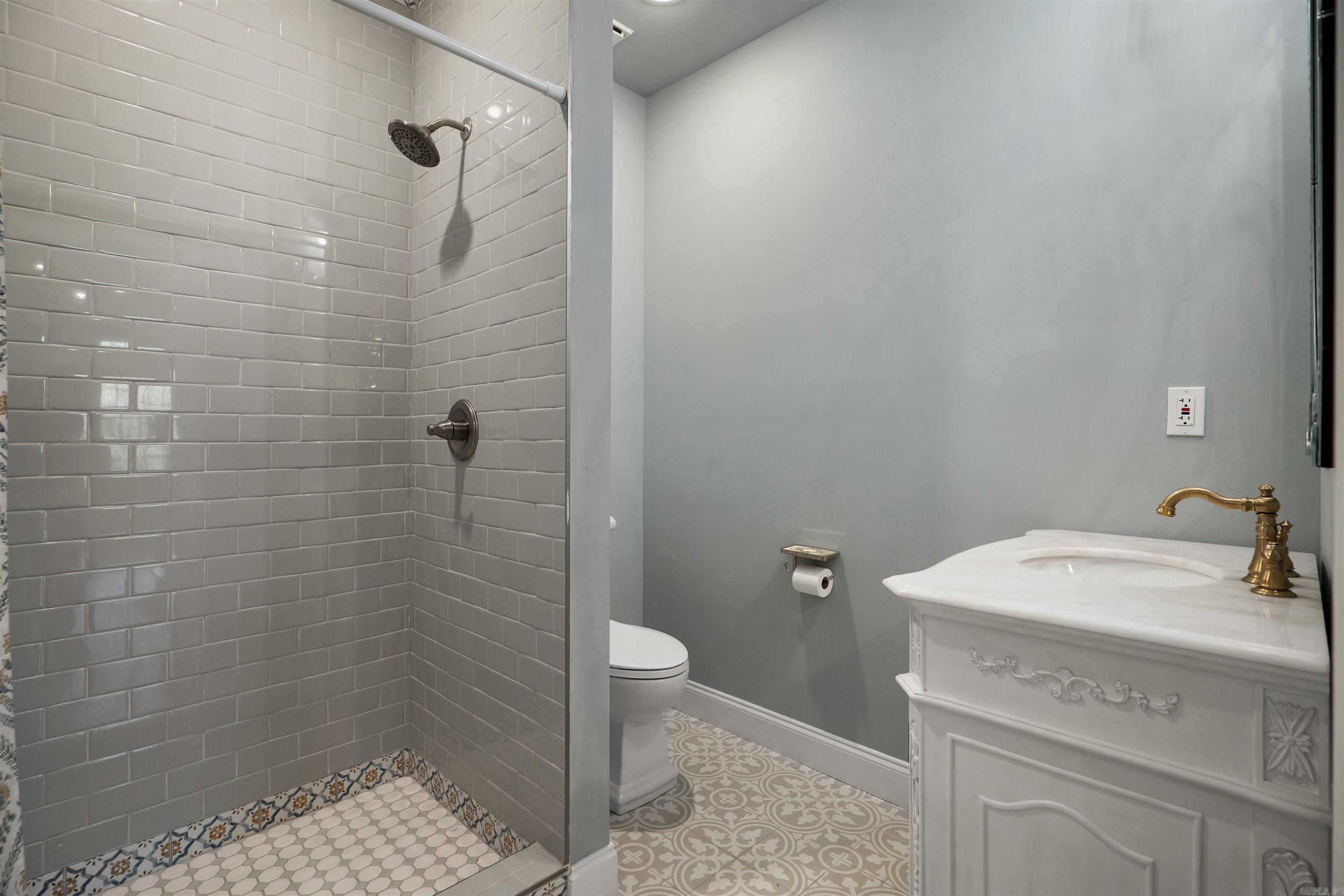 190 County Road 7802 Property Photo 38