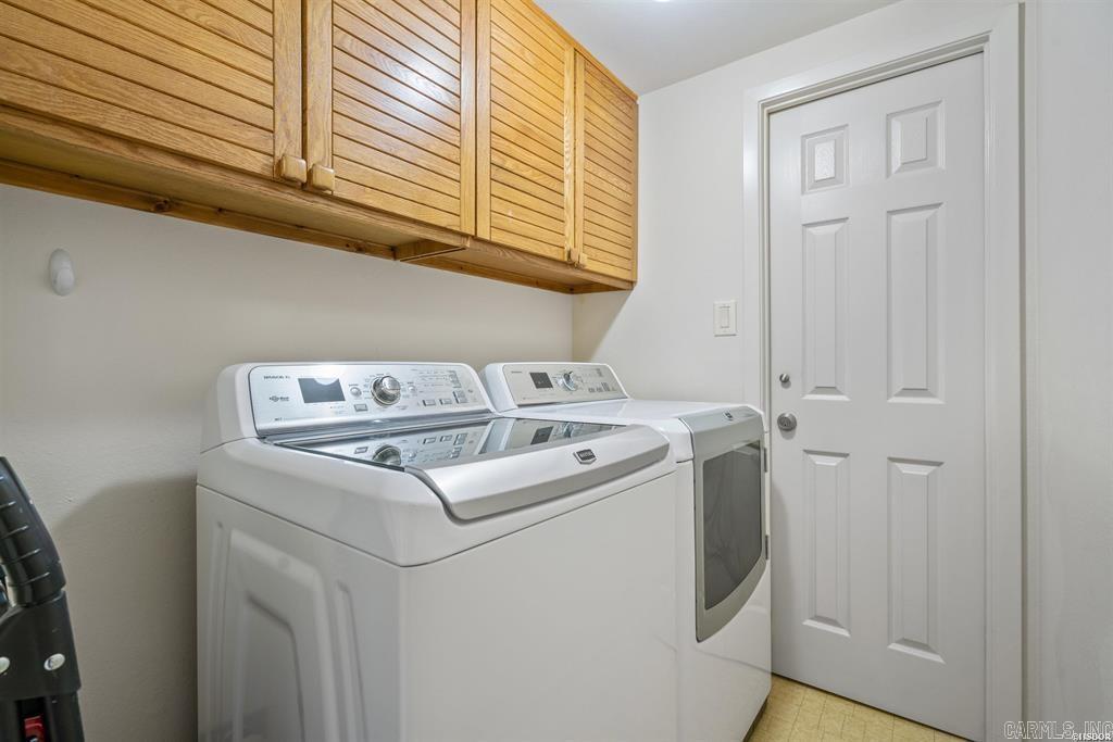 200 Hamilton Oaks S 2 Property Photo 27