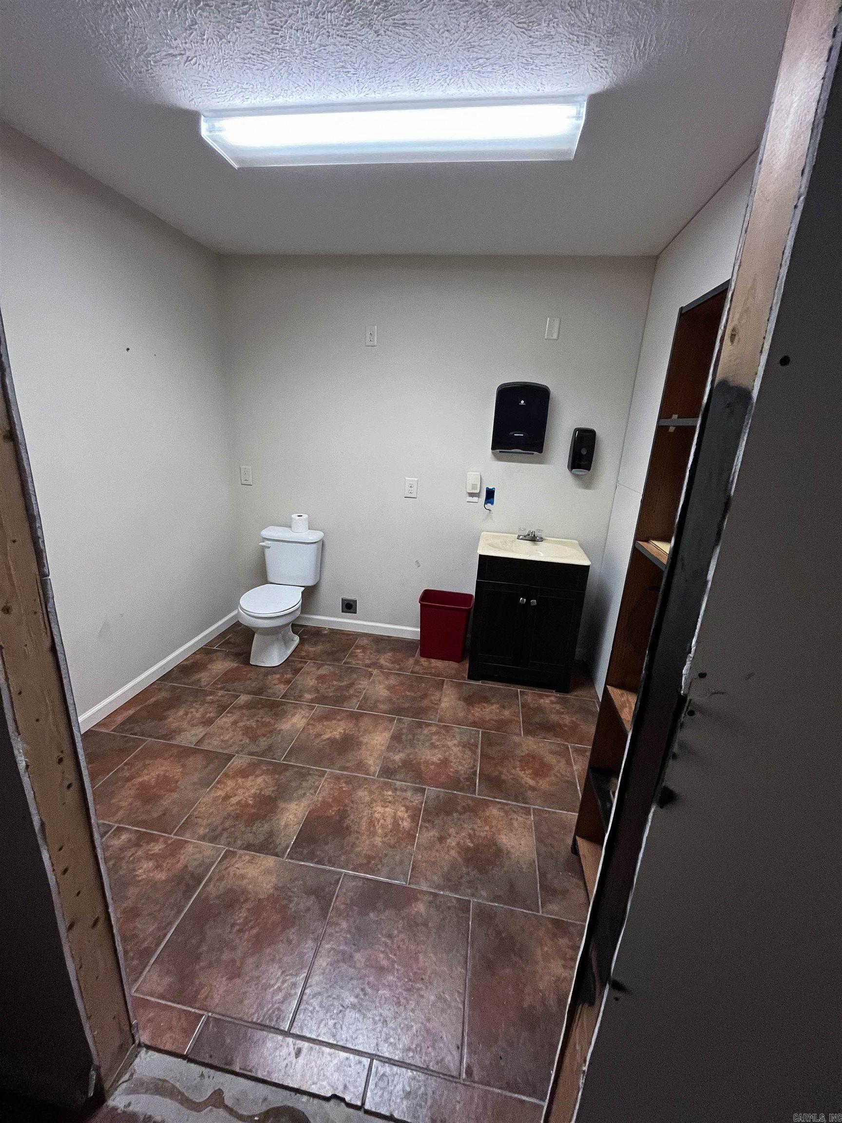 1431 Commerce Drive Property Photo 4