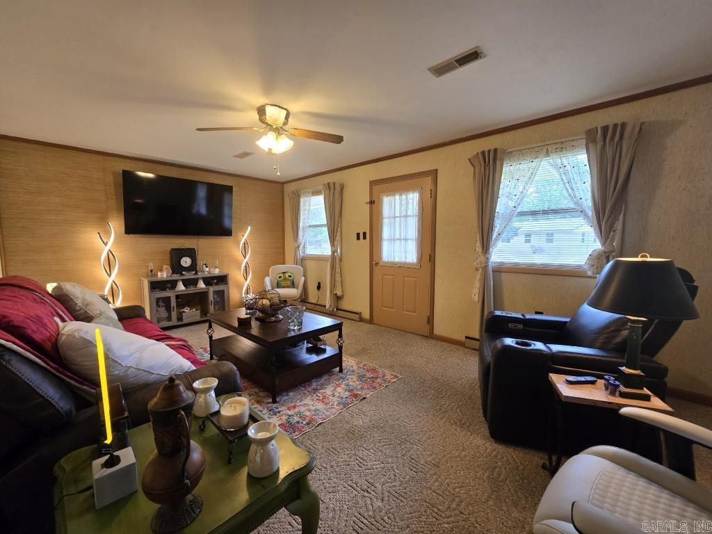 323 Clifton Dr Property Photo 3