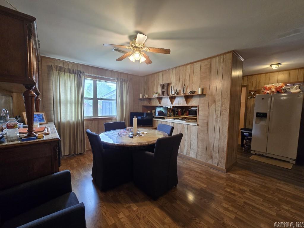 323 Clifton Dr Property Photo 5
