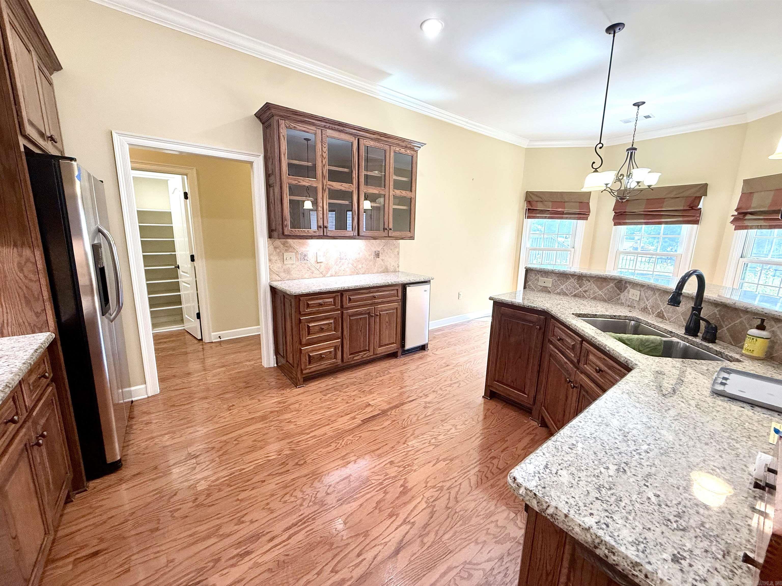 922 Sinclair Court Property Photo 12