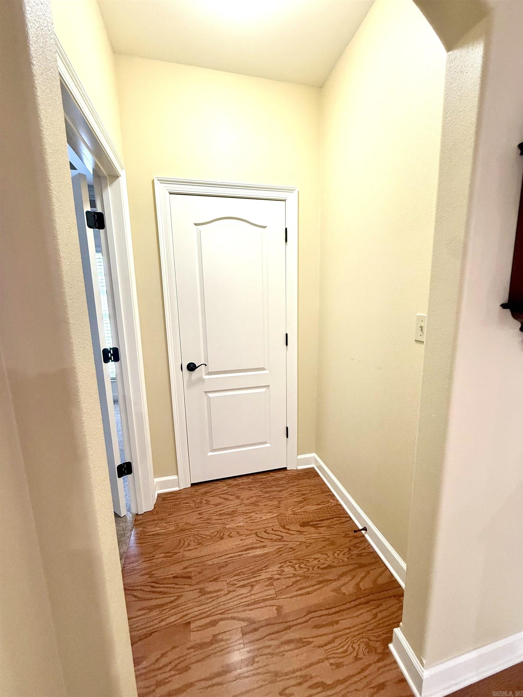 922 Sinclair Court Property Photo 19