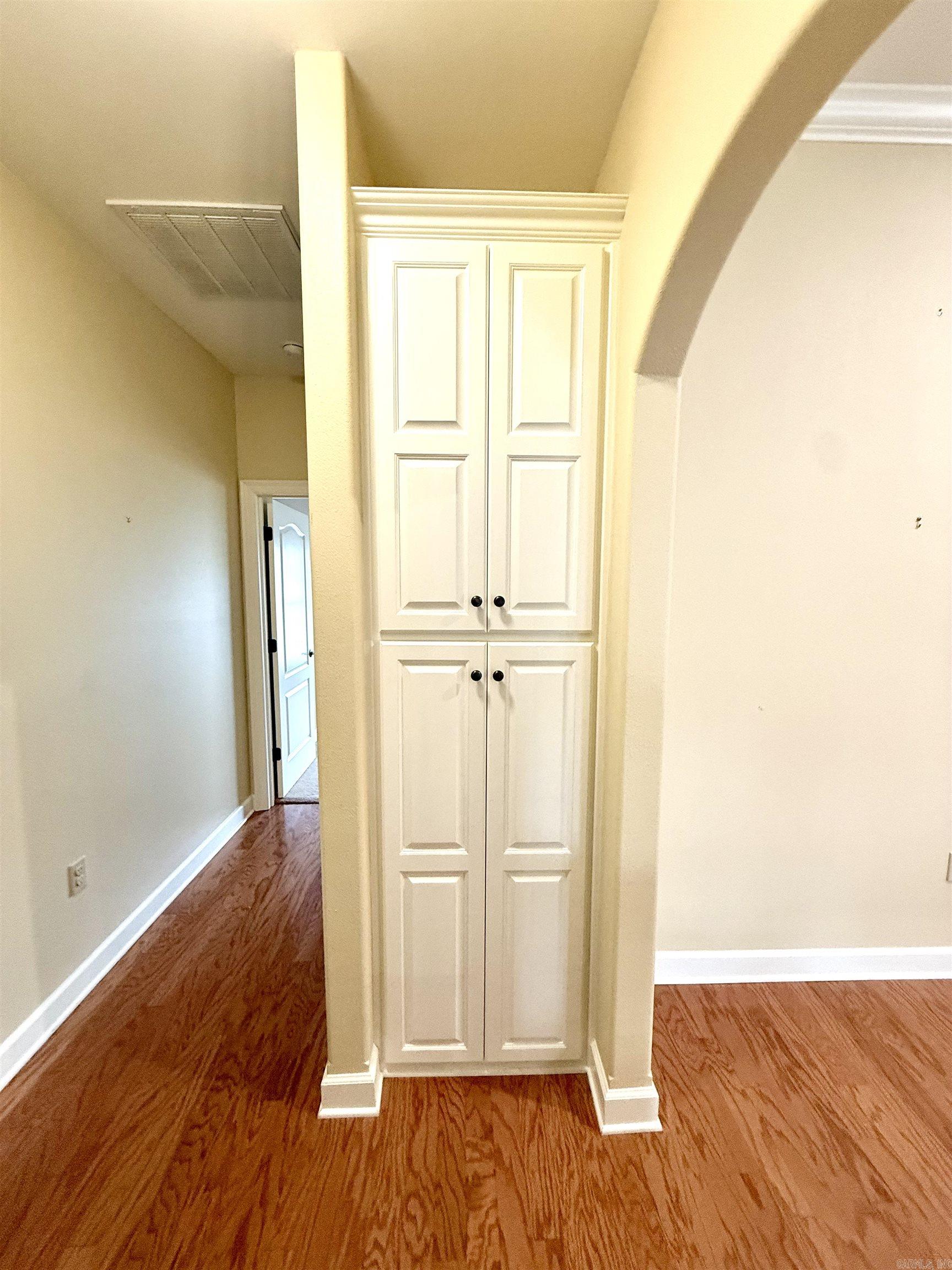 922 Sinclair Court Property Photo 28