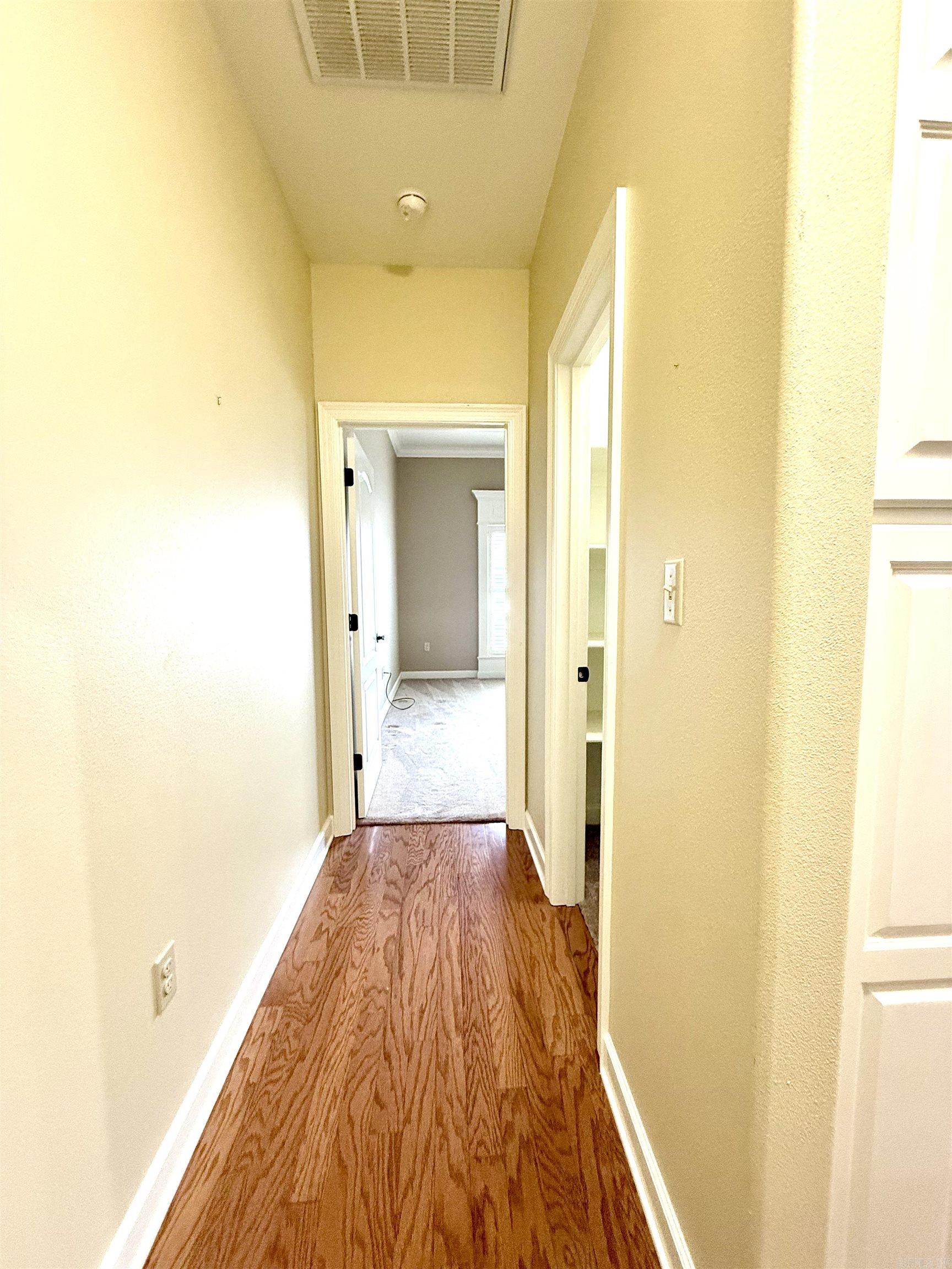 922 Sinclair Court Property Photo 29