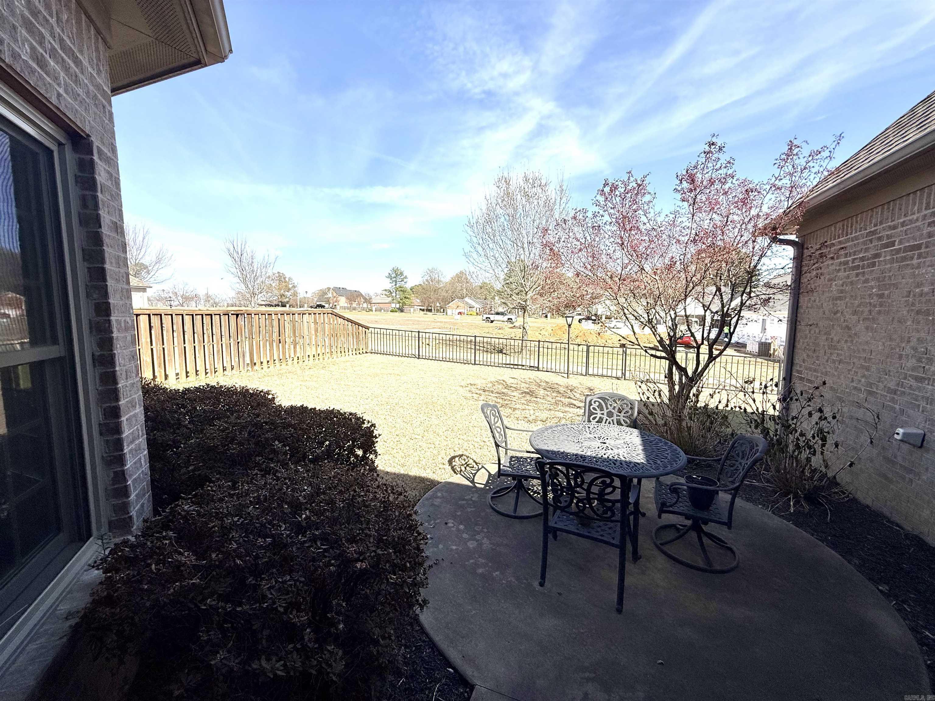 922 Sinclair Court Property Photo 33