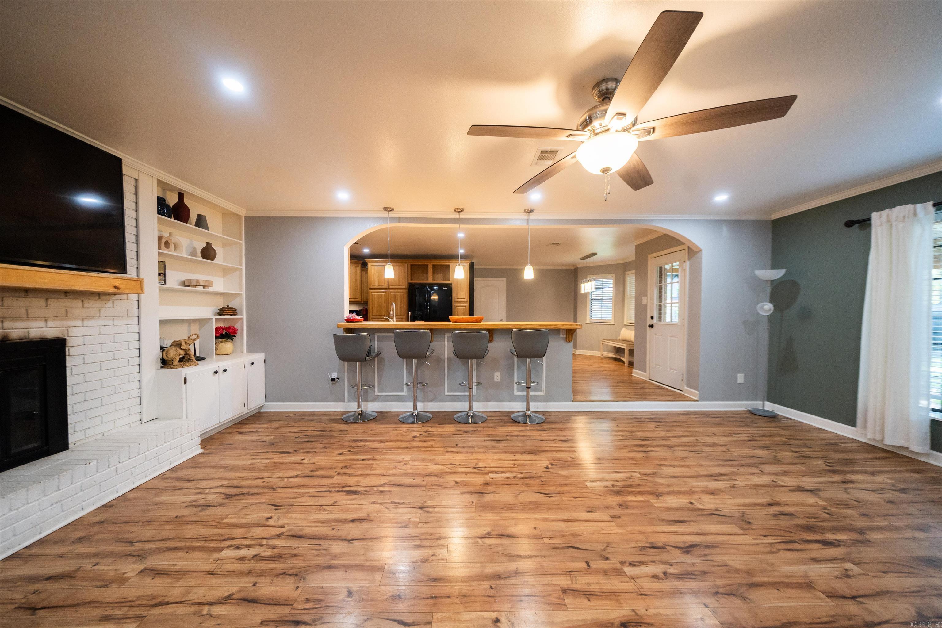 27 White Oak Drive Property Photo 8