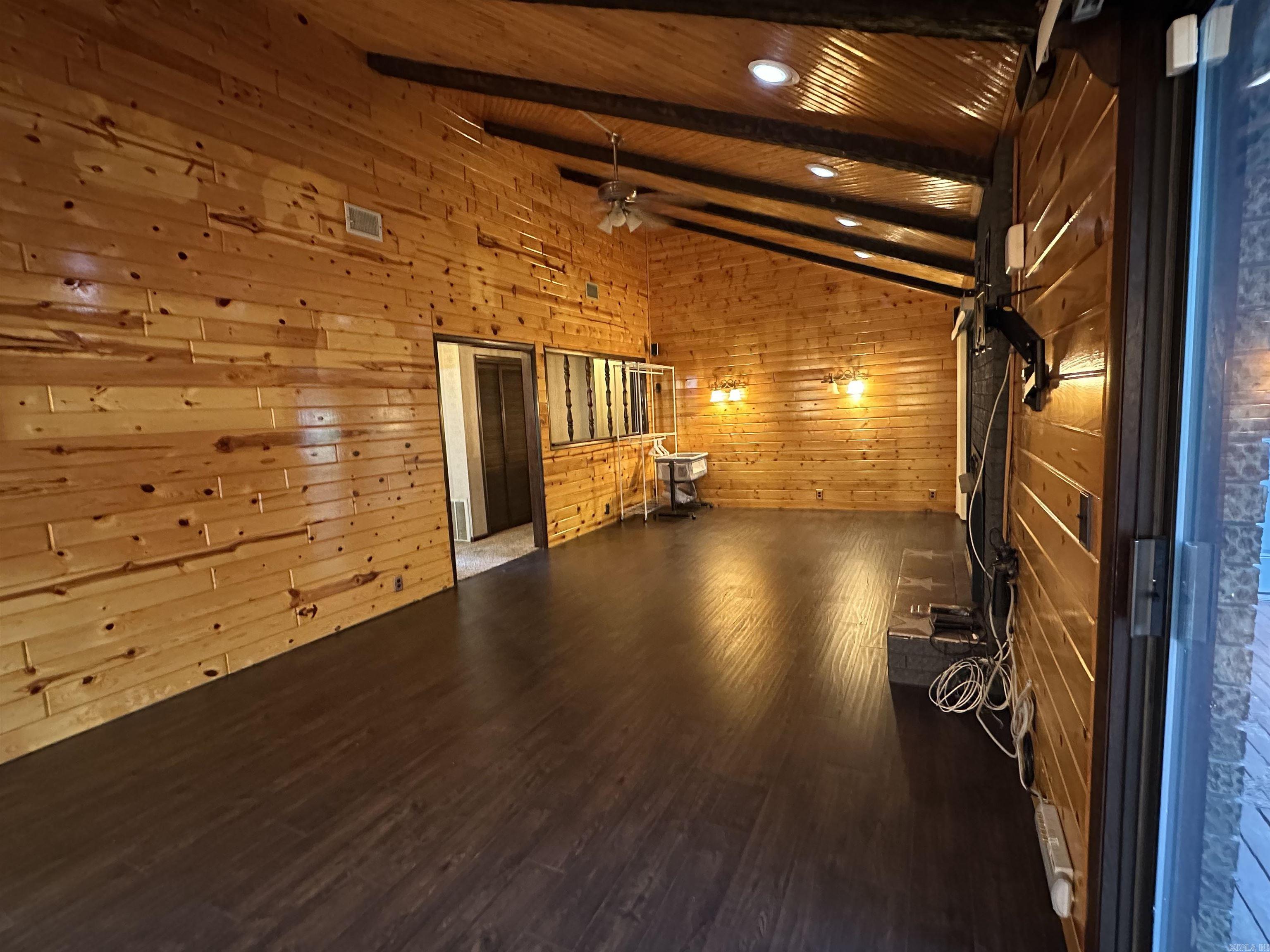 4936 Highway 375 W Property Photo 12